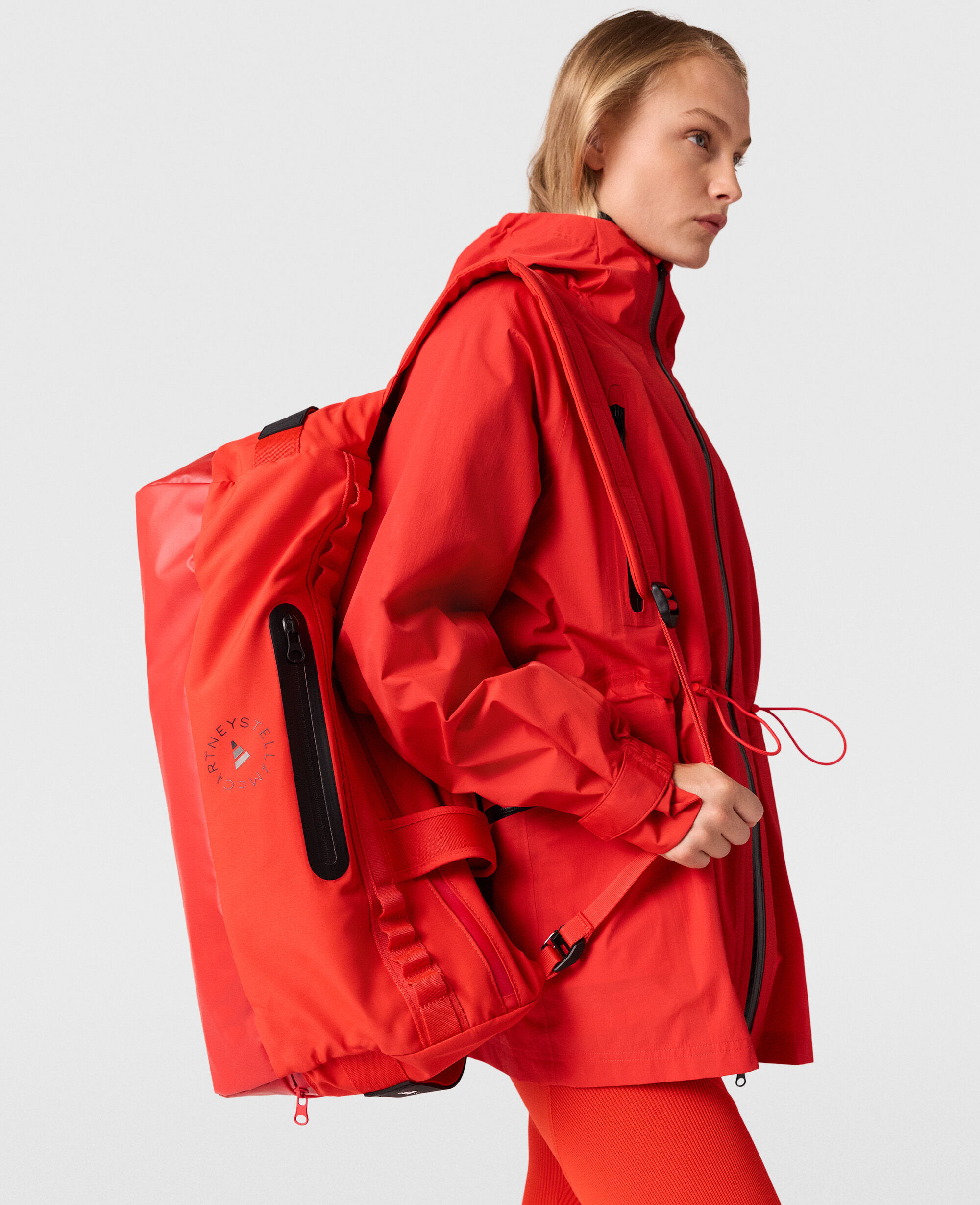 Women Active Red/Black Logo 24/7 Bag | Stella McCartney US