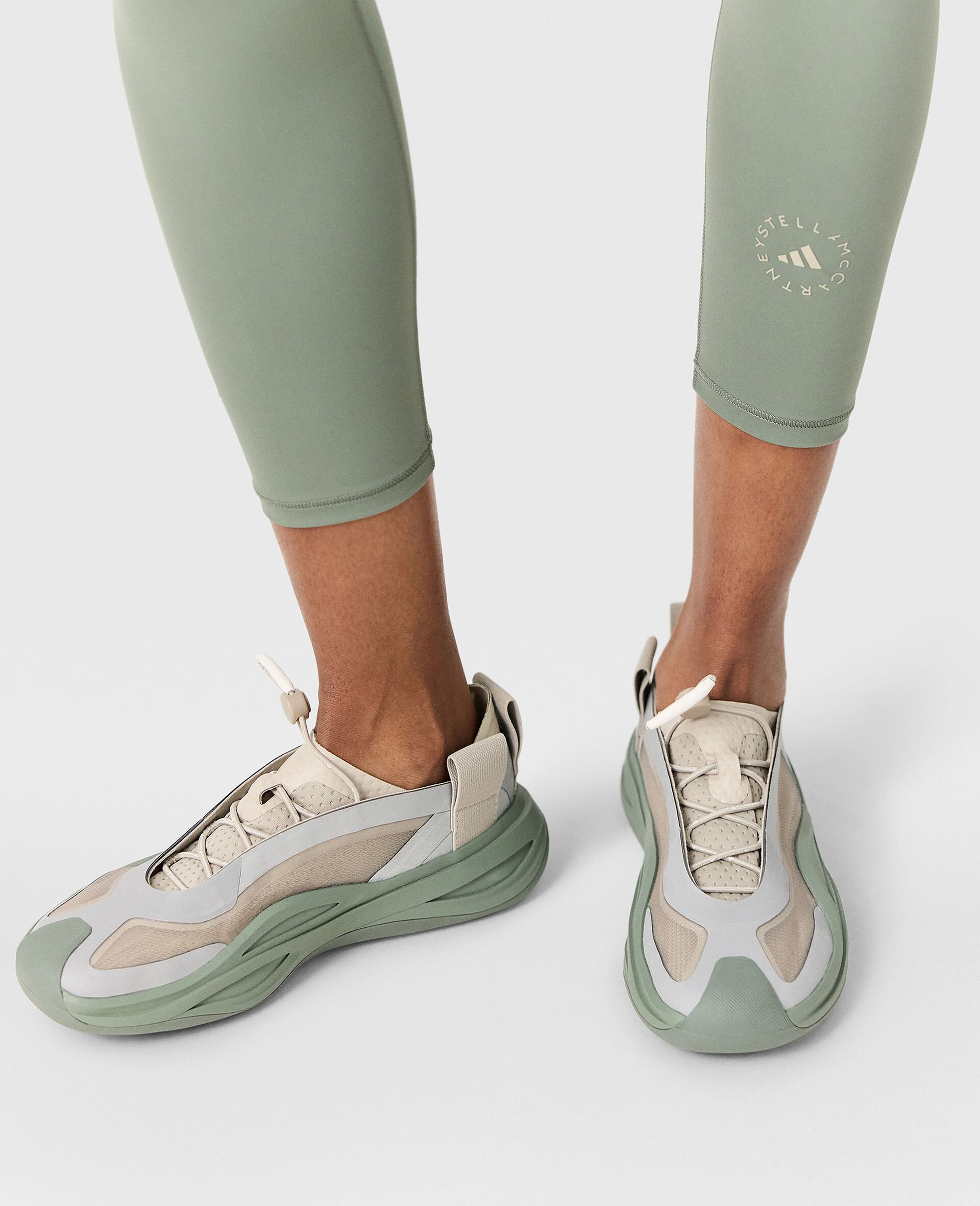 Sportswear Low Ground Trainers-Green-model