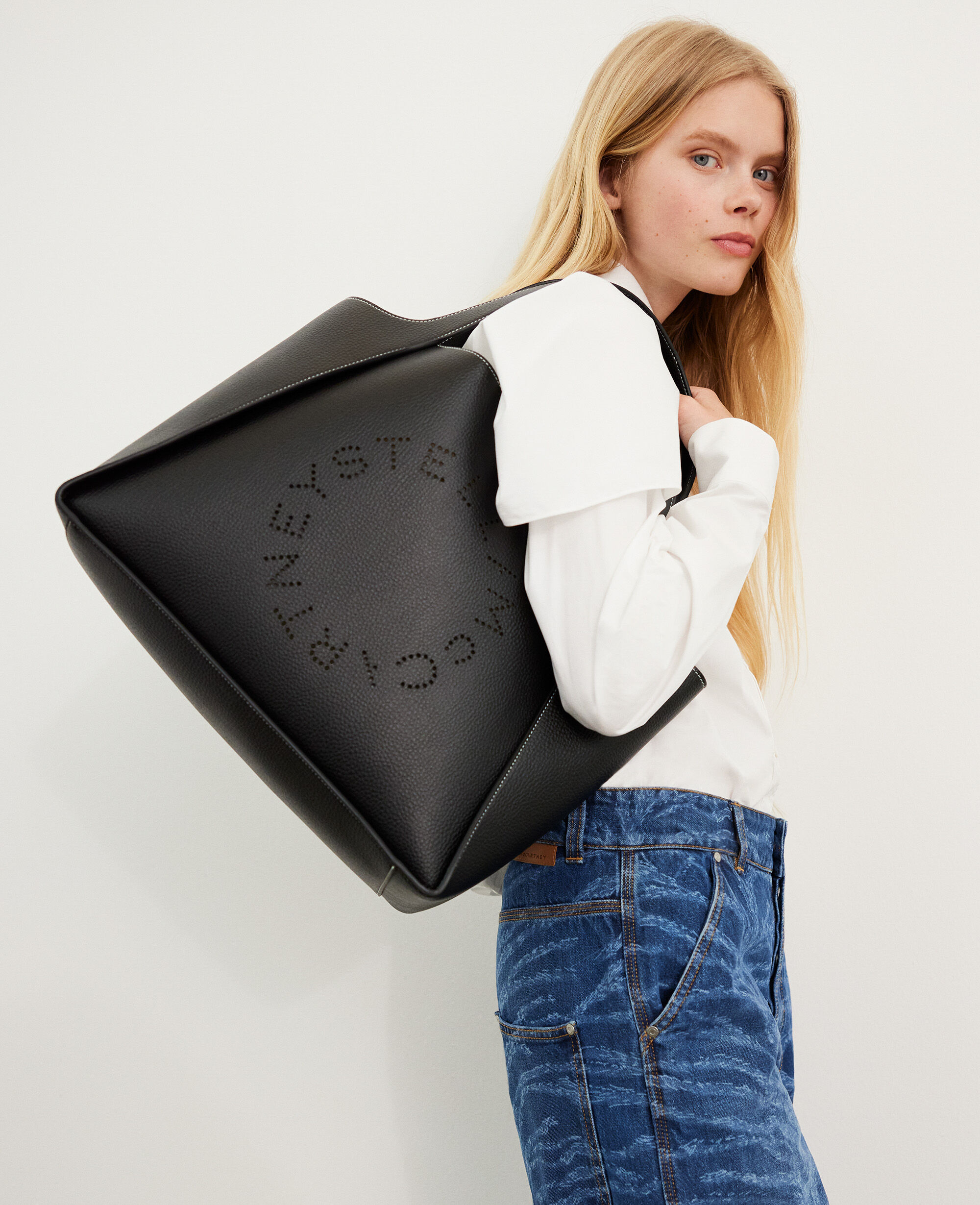 Women Black Logo Large Tote Bag | Stella McCartney US