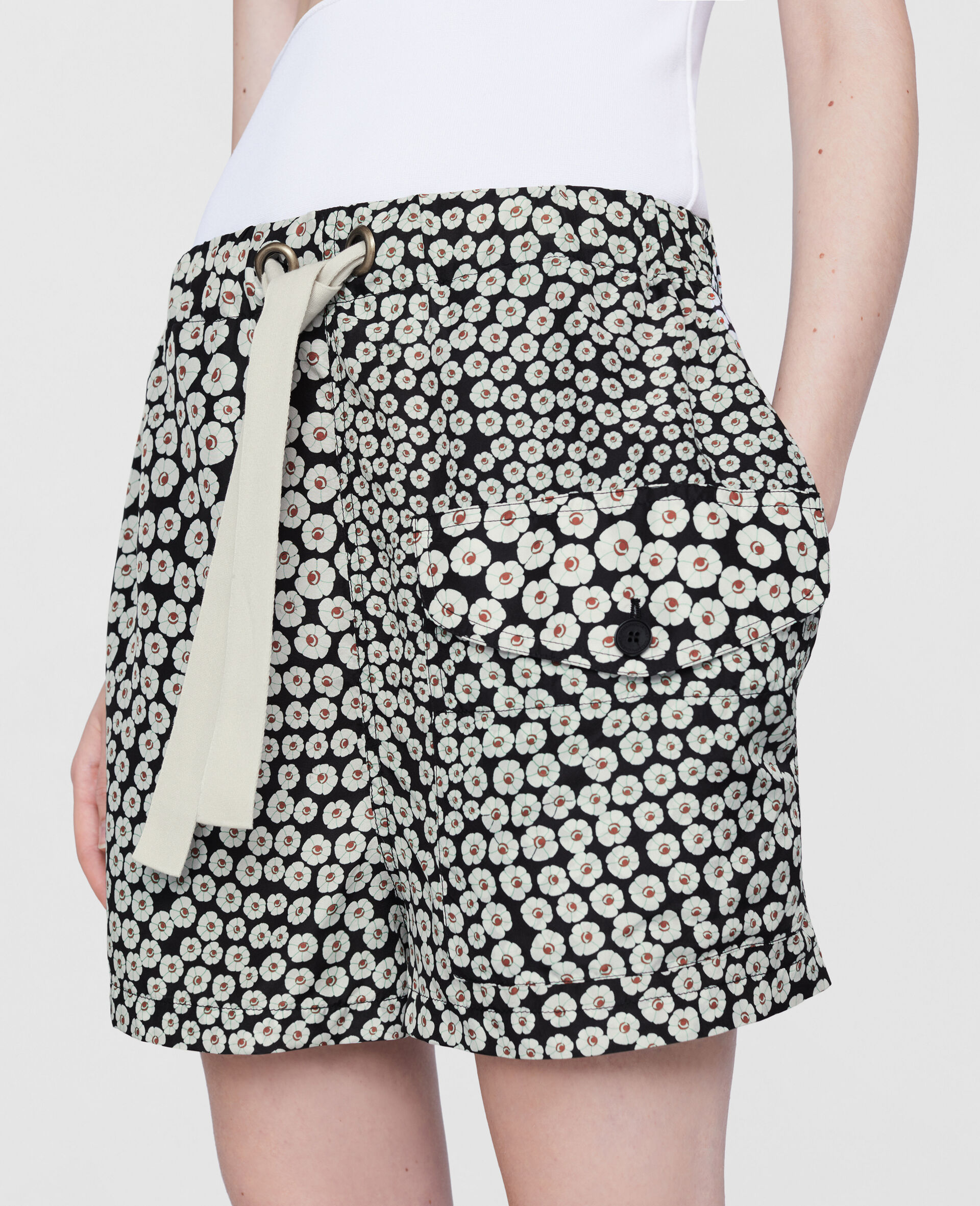Floral Silk Shorts -Black-large image number 3