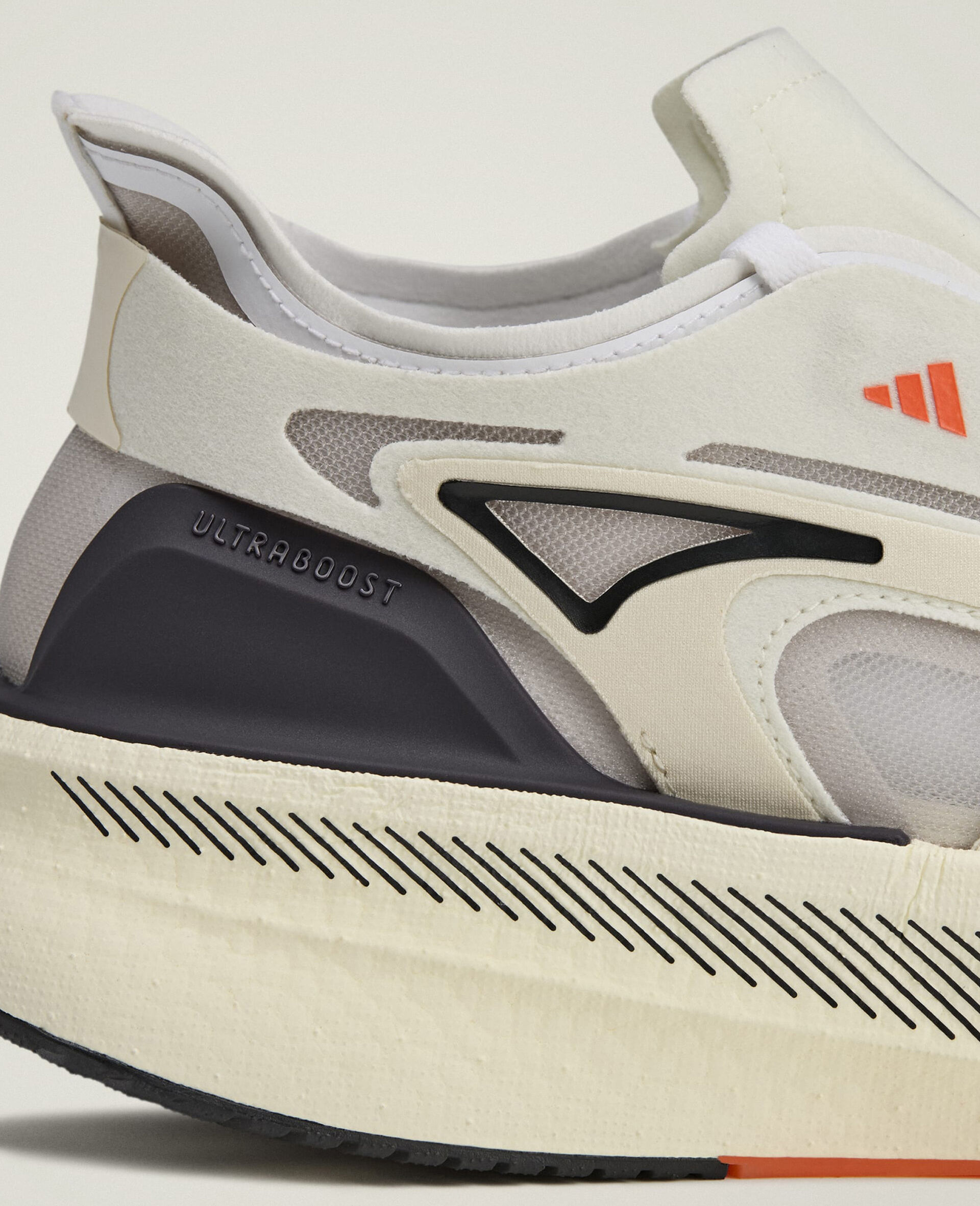 UltraBOOST 5 Running Trainers-White-large image number 6