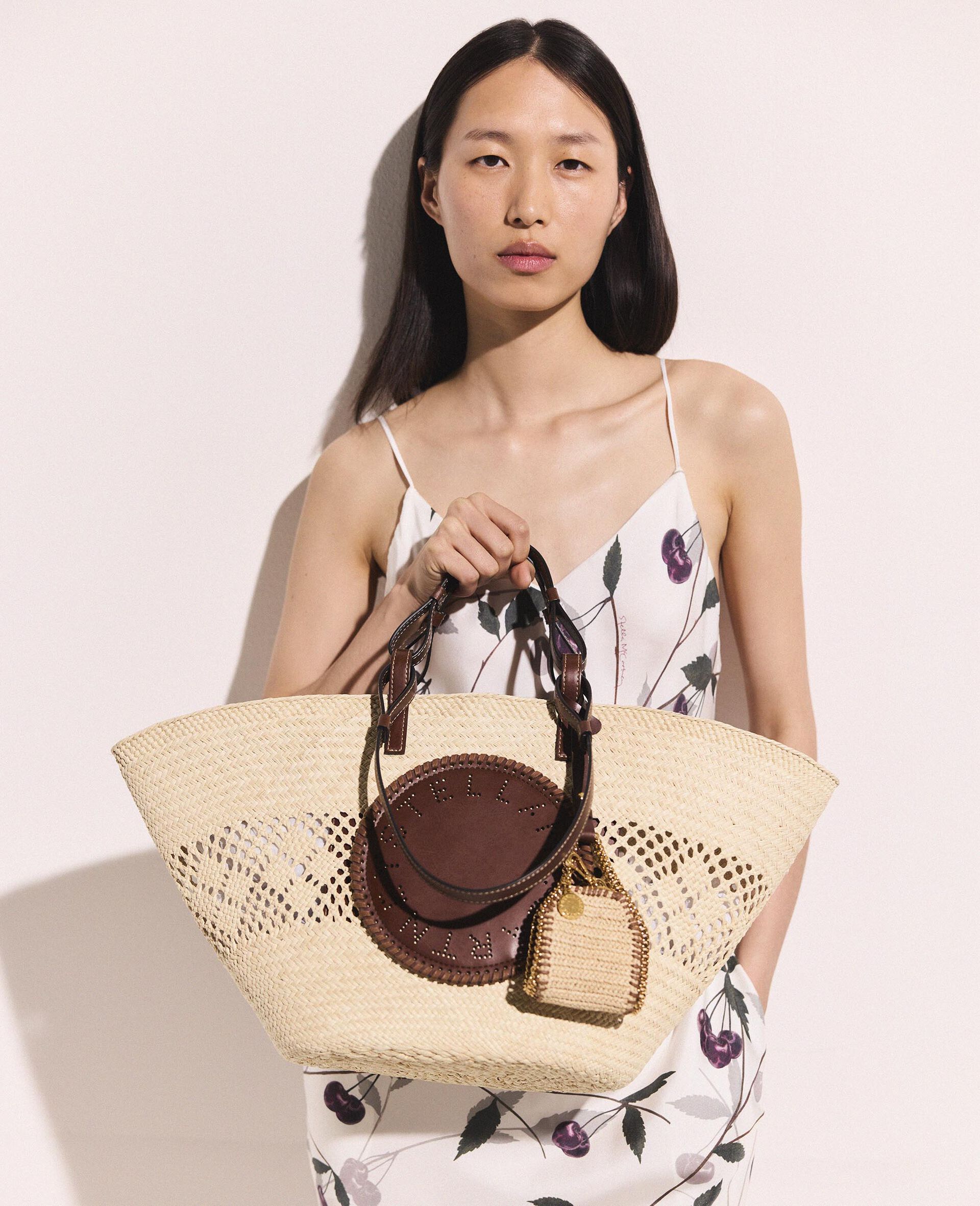 Logo Raffia Crochet Large Tote Bag-Brown-model