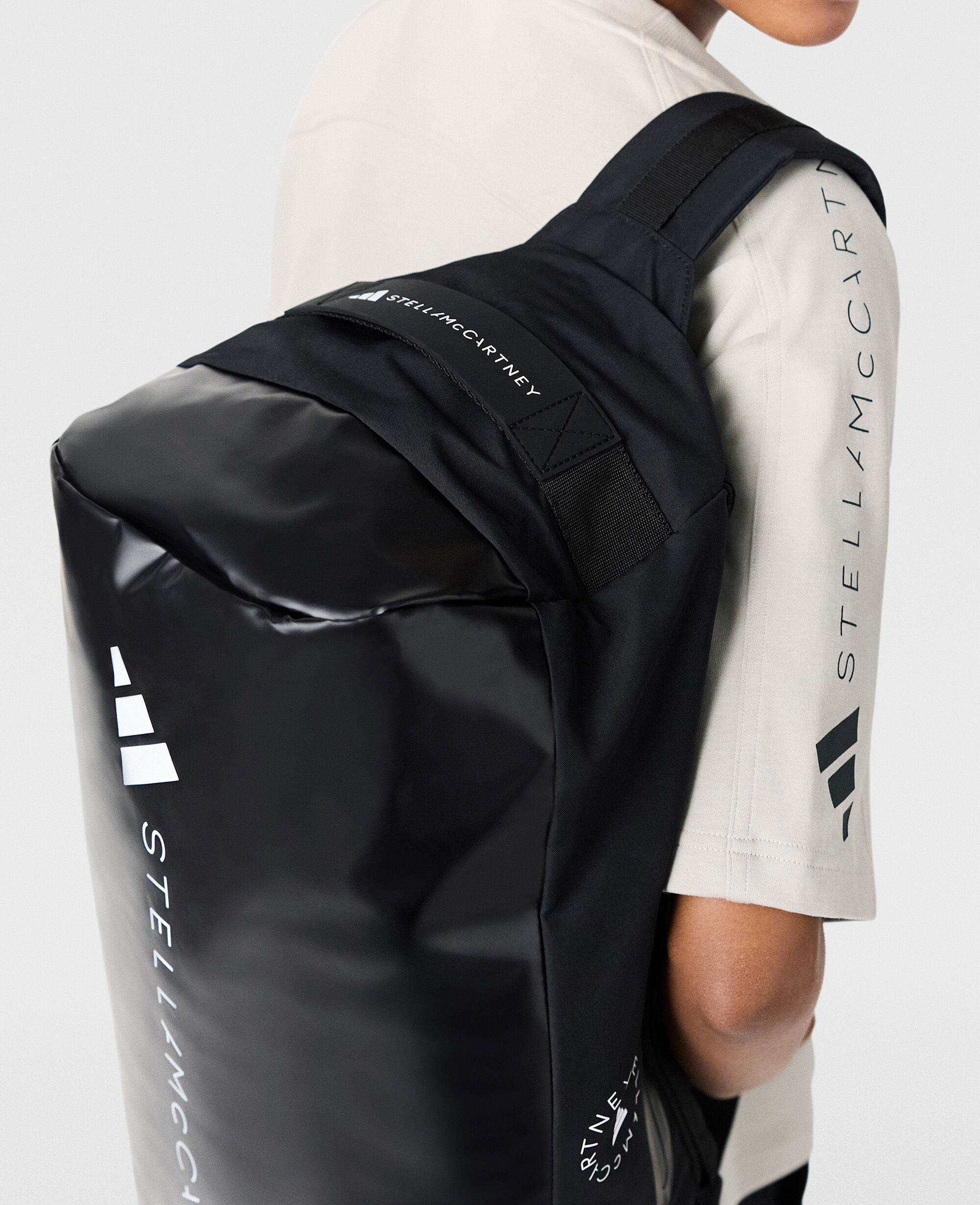 STELLA McCARTNEY ボディバッグ ブラック 美品 Women Black/White Logo 24/7 Bag | Stella McCartney US