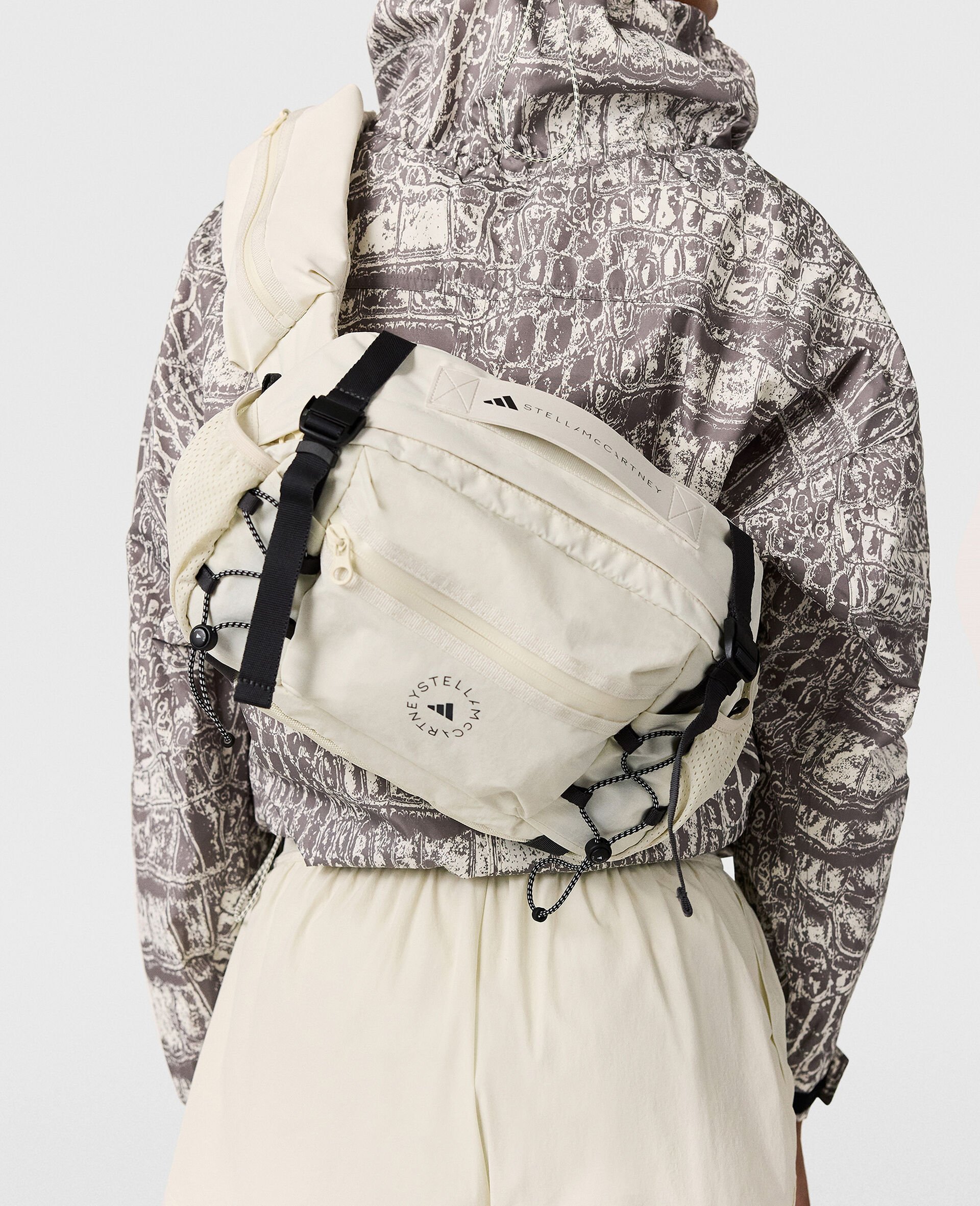 Sac banane Multisport avec logo-Beige-model