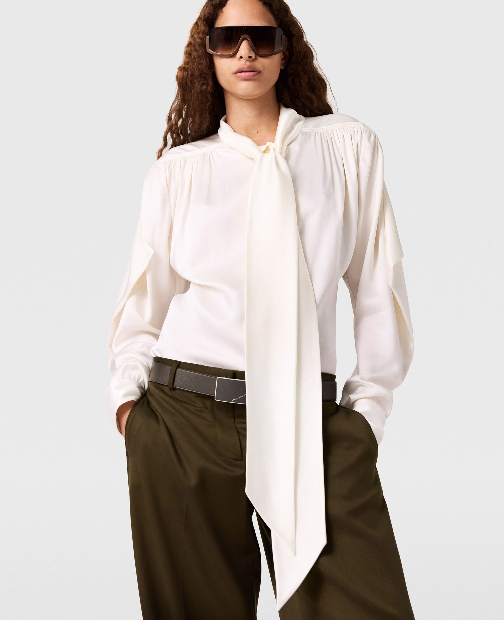 Neck-Tie Shoulder Pad Long-Sleeve Shirt-White-large Neck-Tie Shoulder Pad Long-Sleeve Shirt-White-large image number 4