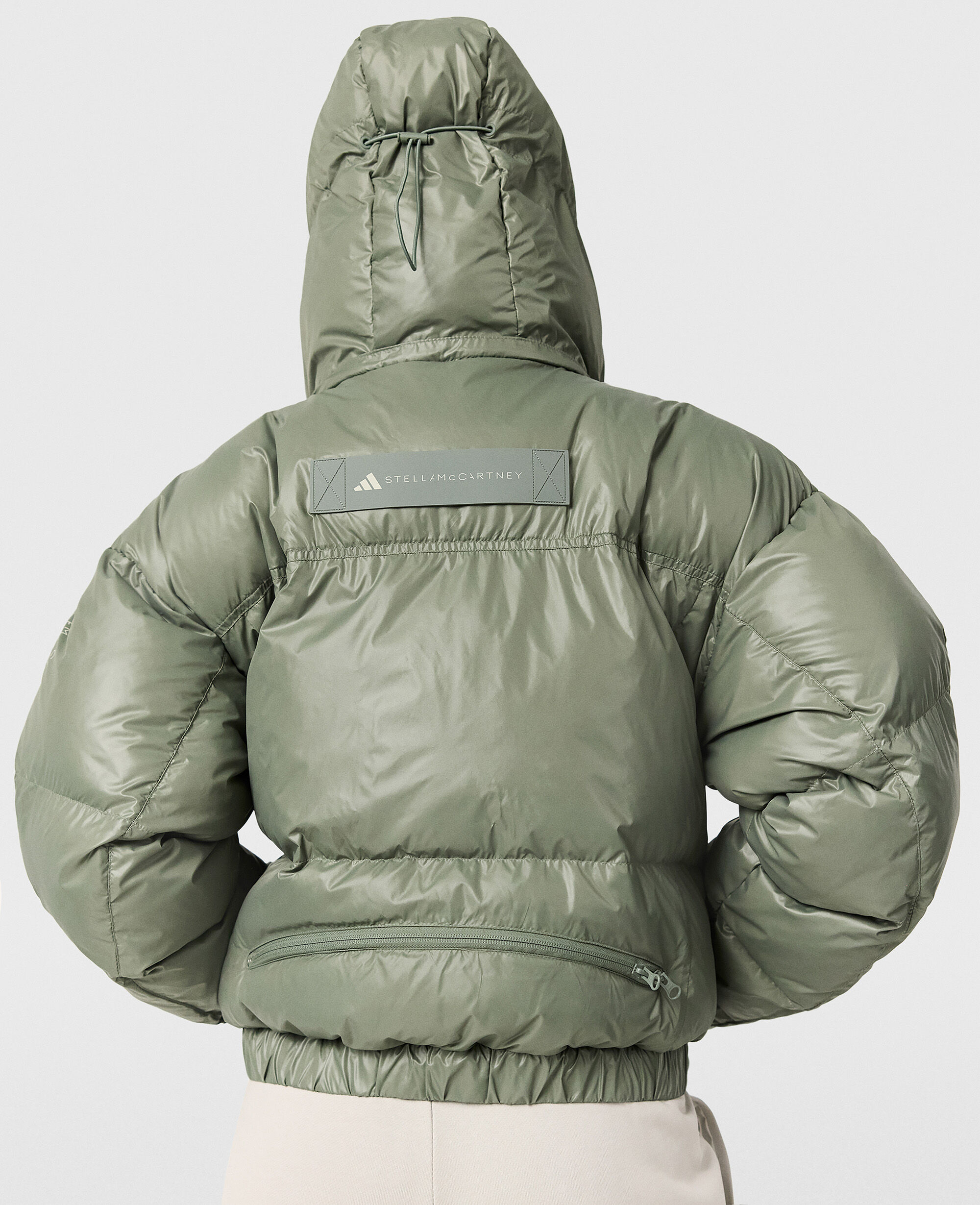 ステラマッカートニー　テニスウェア　adidas StellaMcCartney Sportswear with a purpose: the adidas by Stella McCartney