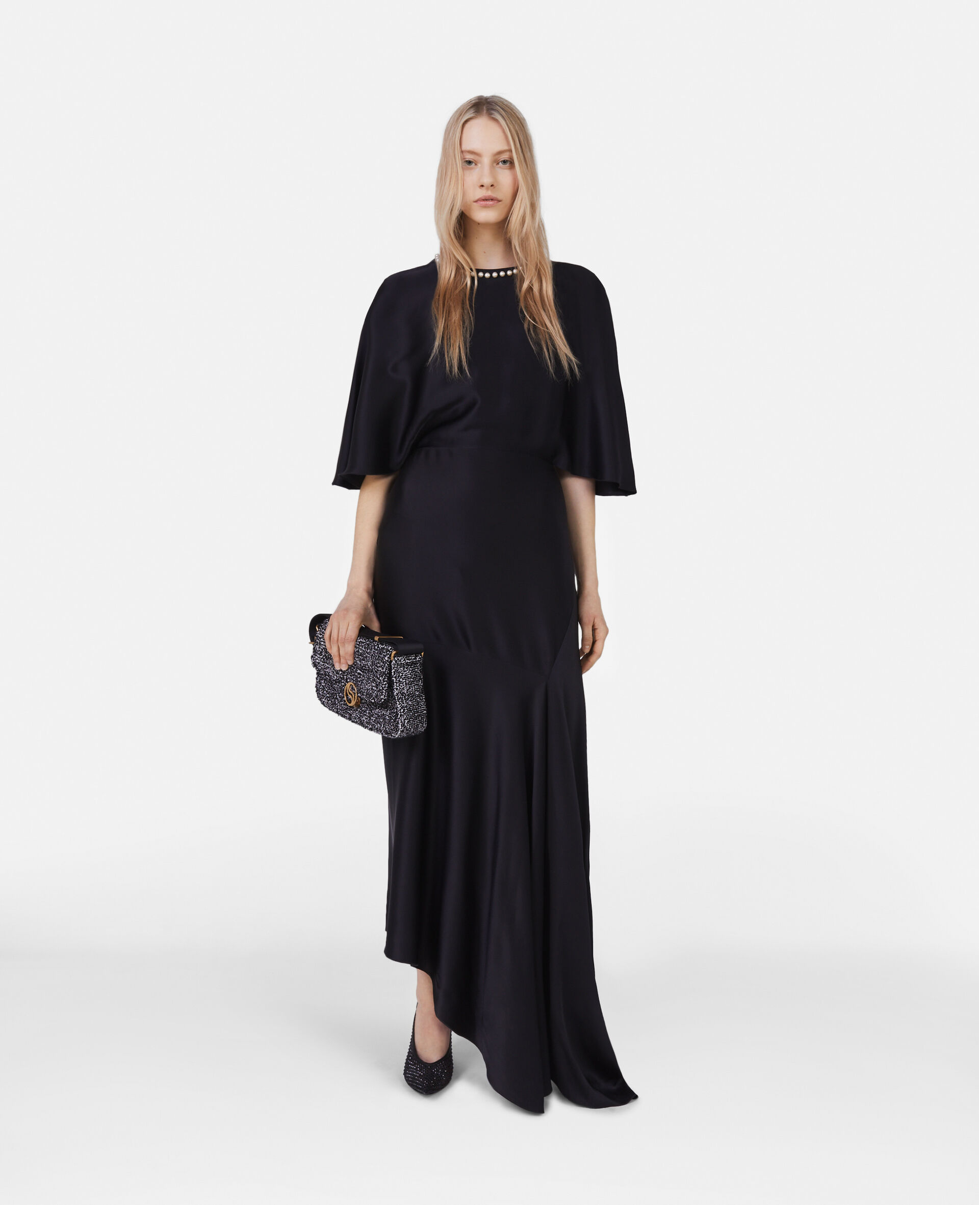 Abito Midi in Satin Doppio con Ricamo di Perle-Nero-model Abito Midi in Satin Doppio con Ricamo di Perle-Nero-model