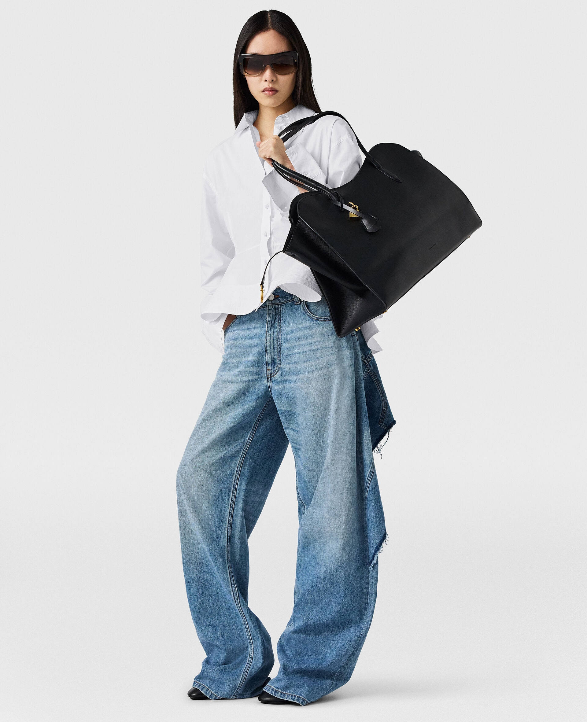 Relaxed Curve Deconstructed Jeans-Blue-large image number 4