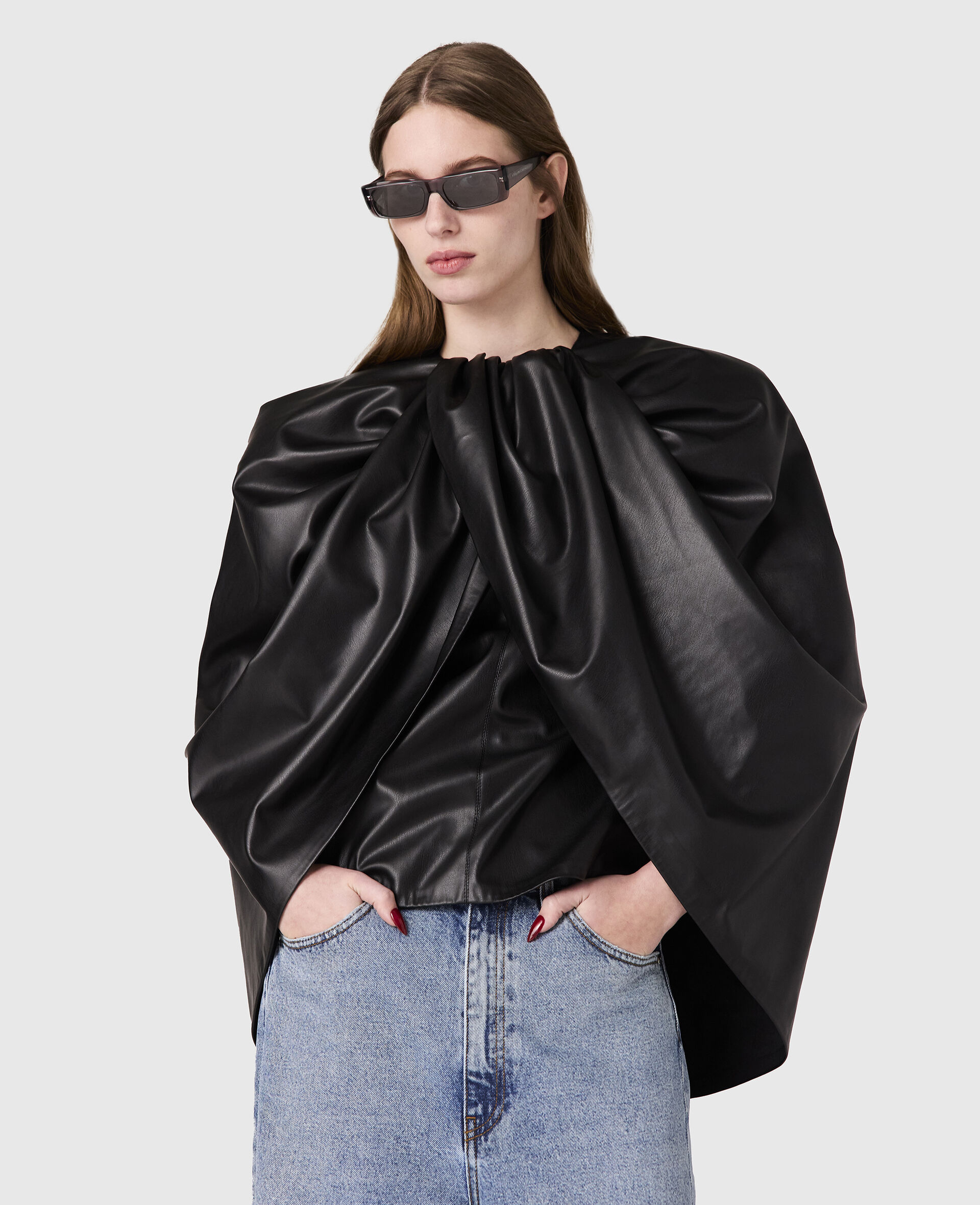 Haut enveloppant fronce avec avant cape-Noir-medium