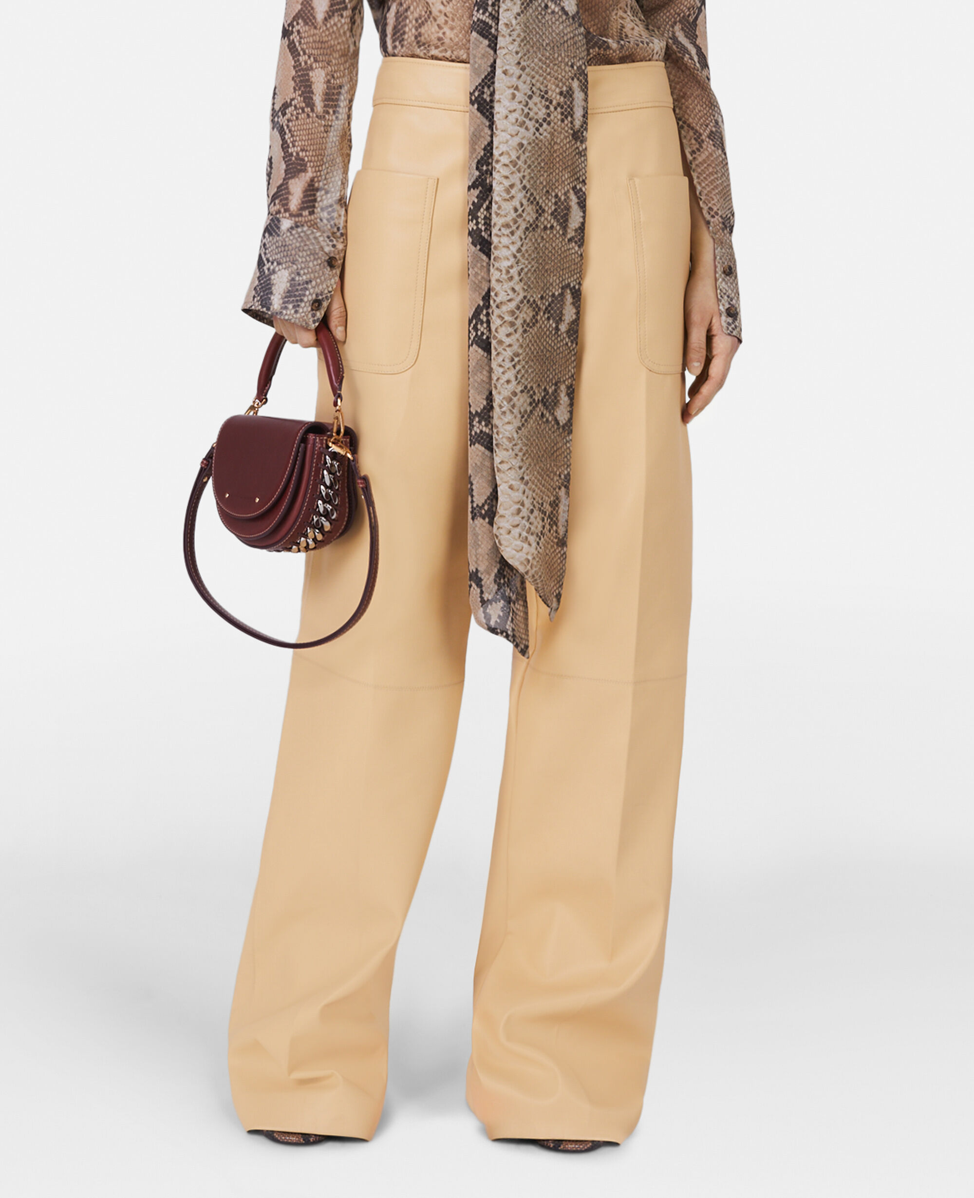 Women Cherry Frayme Ryder Medium Flap Shoulder Bag | Stella