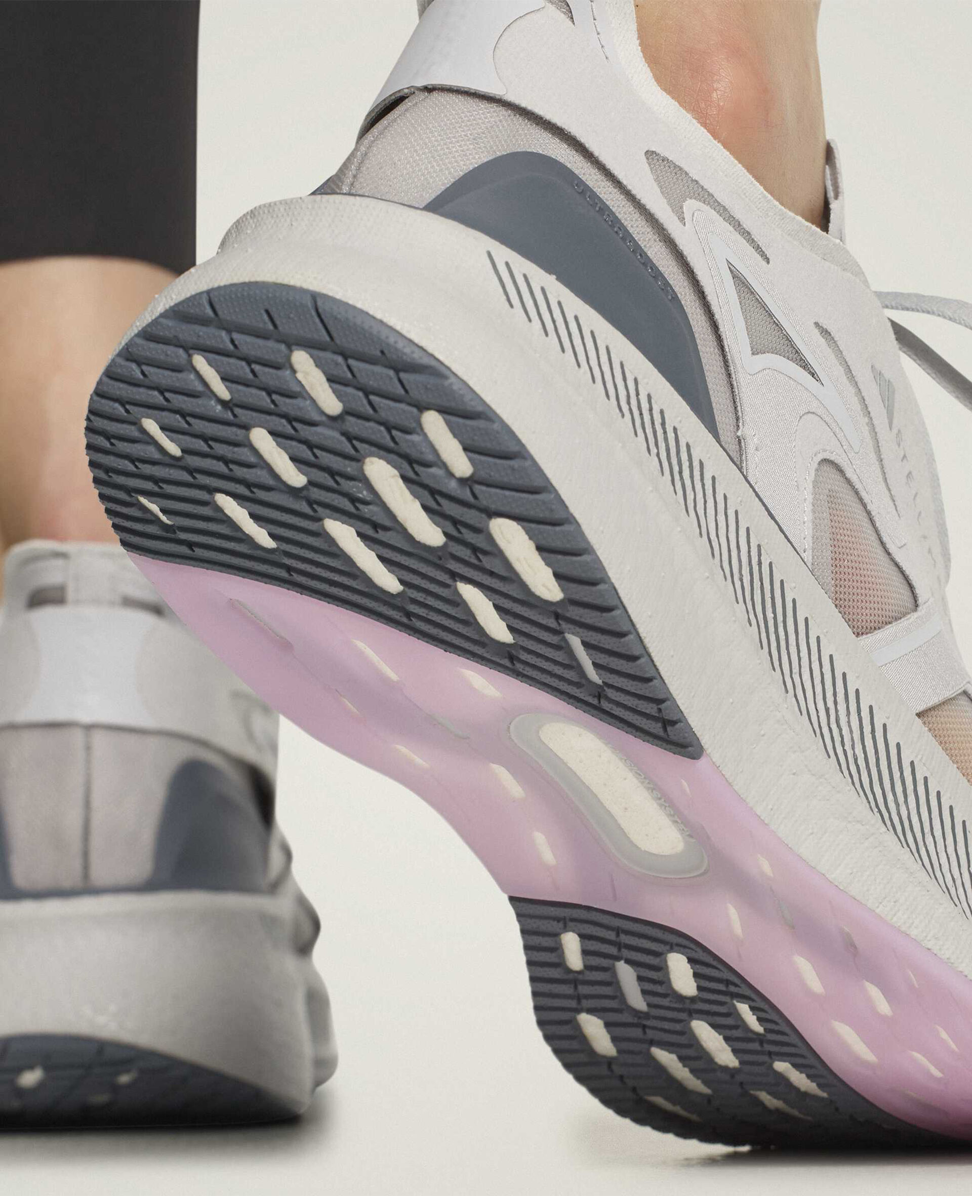 Baskets de running UltraBOOST 5-Gris-large image number 6