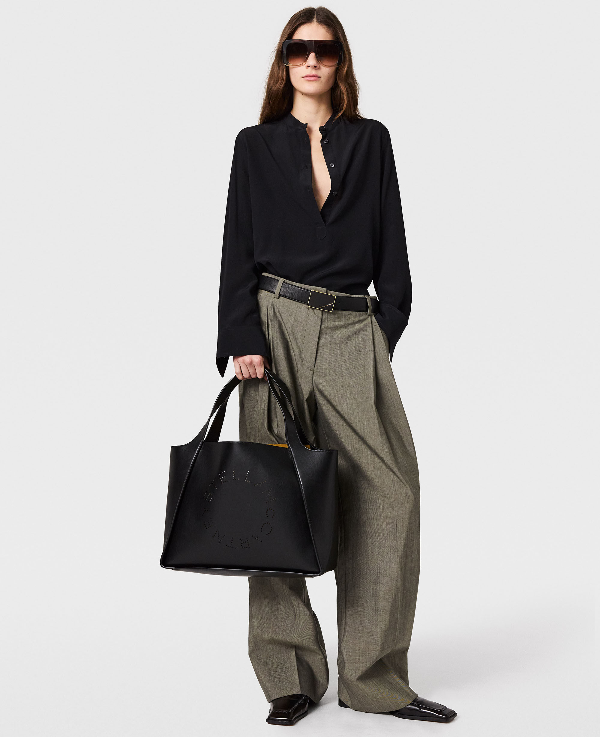 Women BLACK ロゴ トートバッグ | Stella McCartney JP