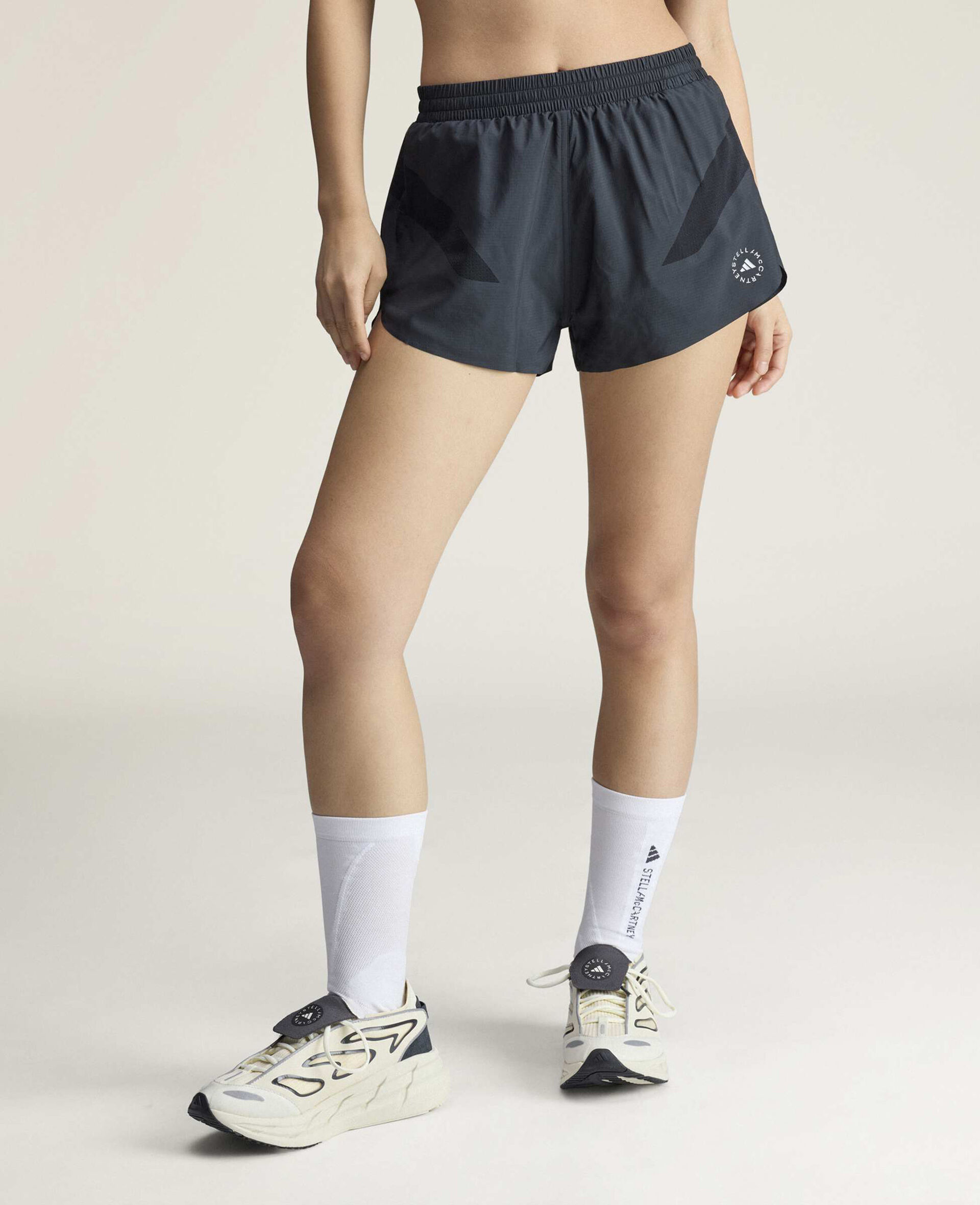 TruePace Running Shorts-Black-large image number 5