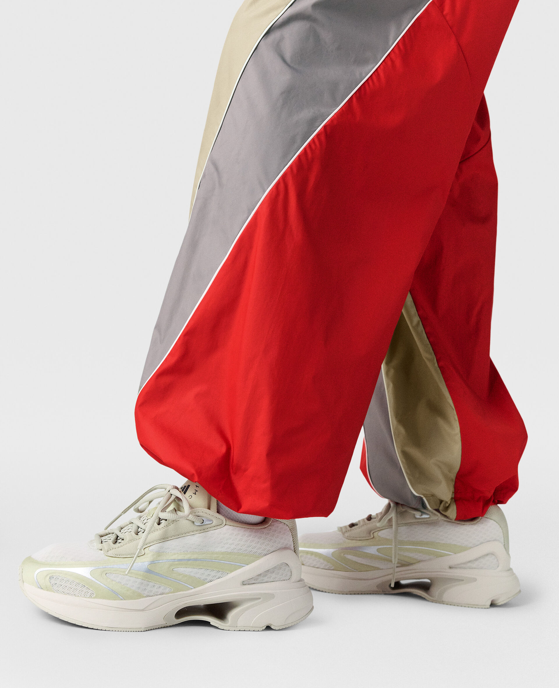 Sportswear 2000 Trainers-Brown-model