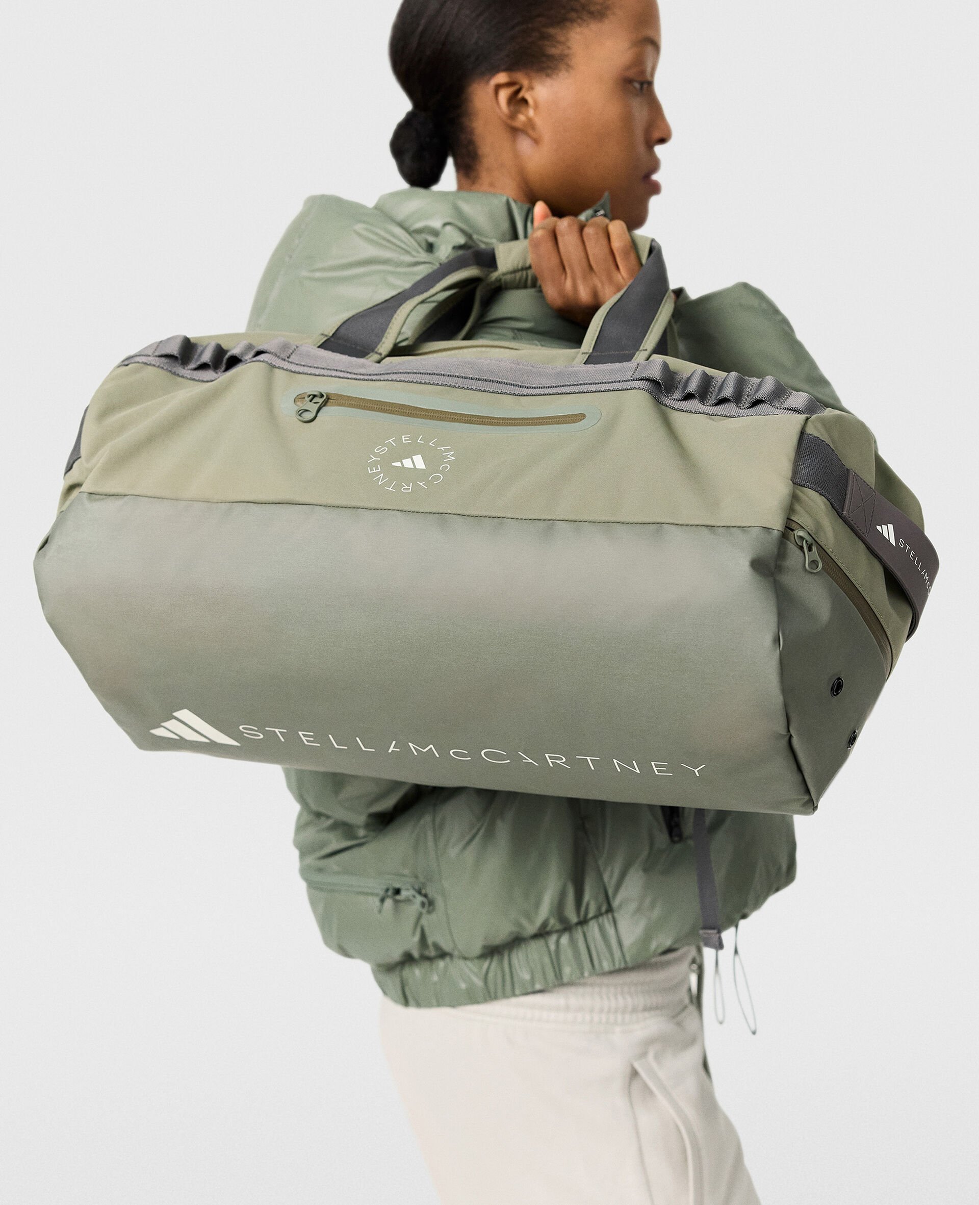 Logo 24/7 Bag-Green-model