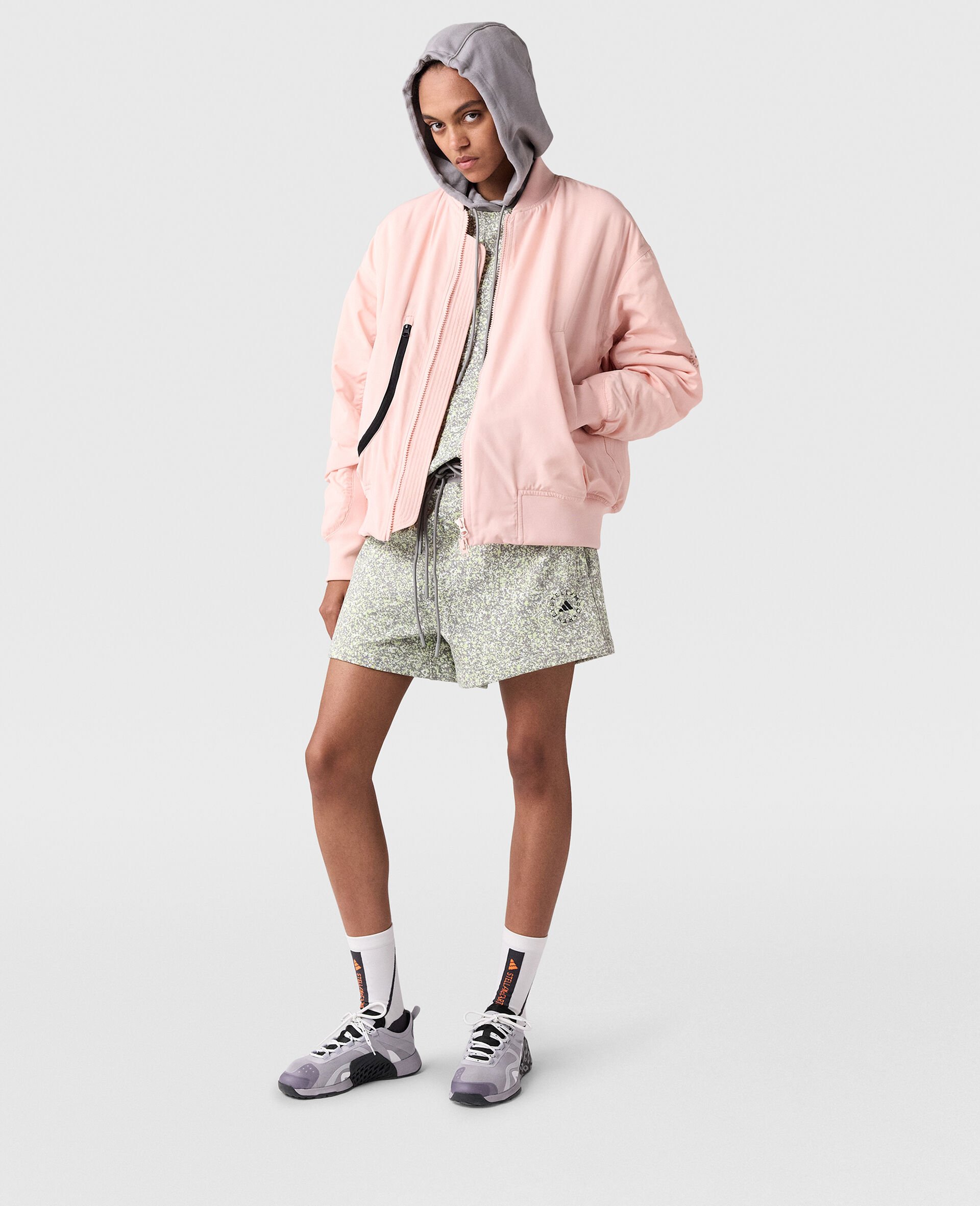 TrueNature ボンバージャケット-ピンク-model TrueNature ボンバージャケット-ピンク-model