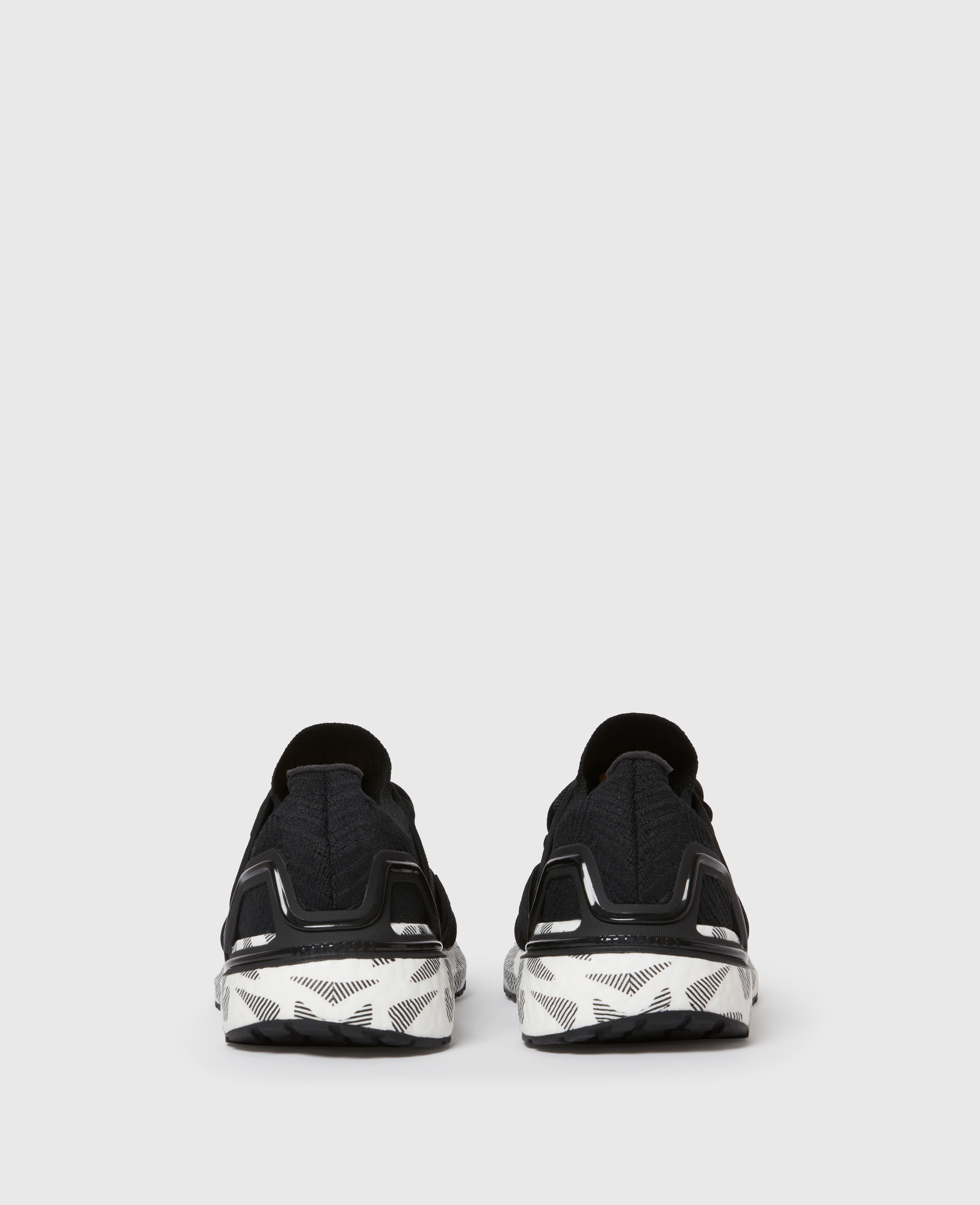 Stella mccartney ultra boost x black cheap