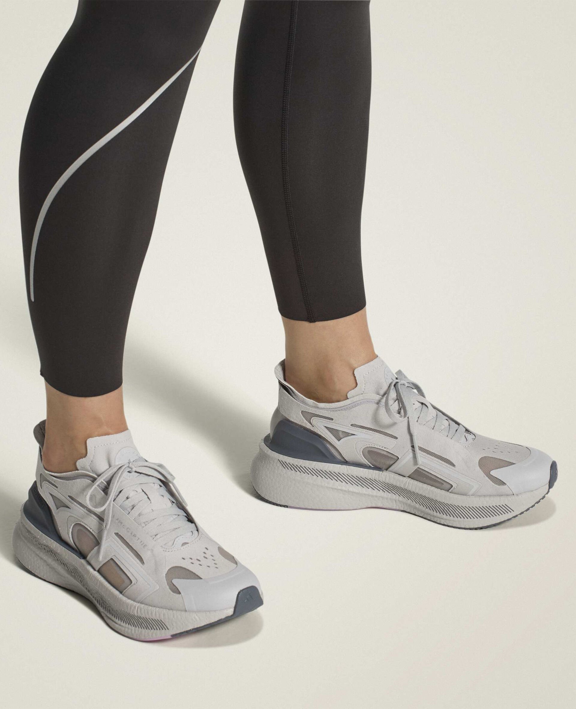 Trainers UltraBOOST 5-Grigio-medium