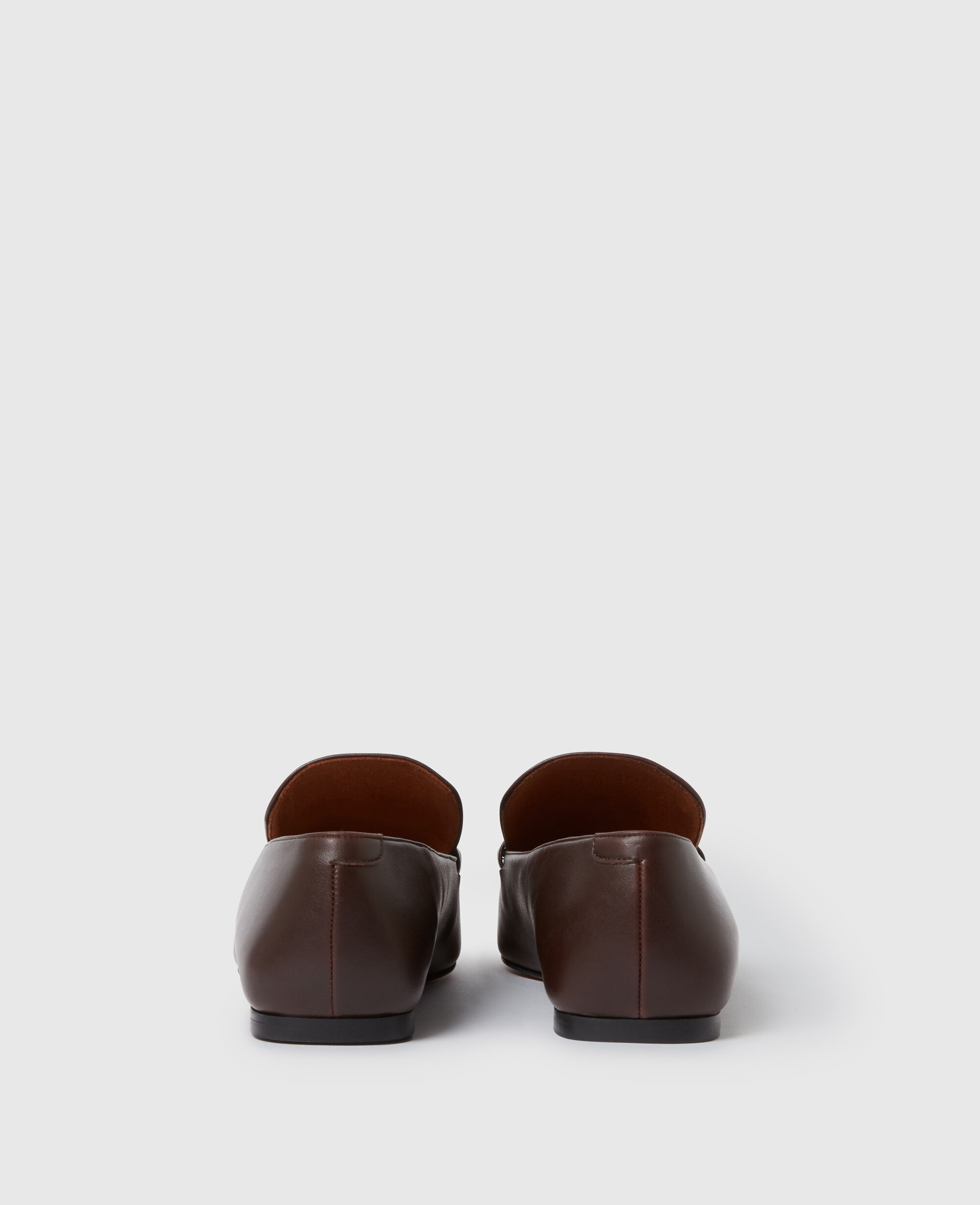 【5％OFF】 Women モカ ポインテッドトゥ スリッポンローファー | Stella 靴
