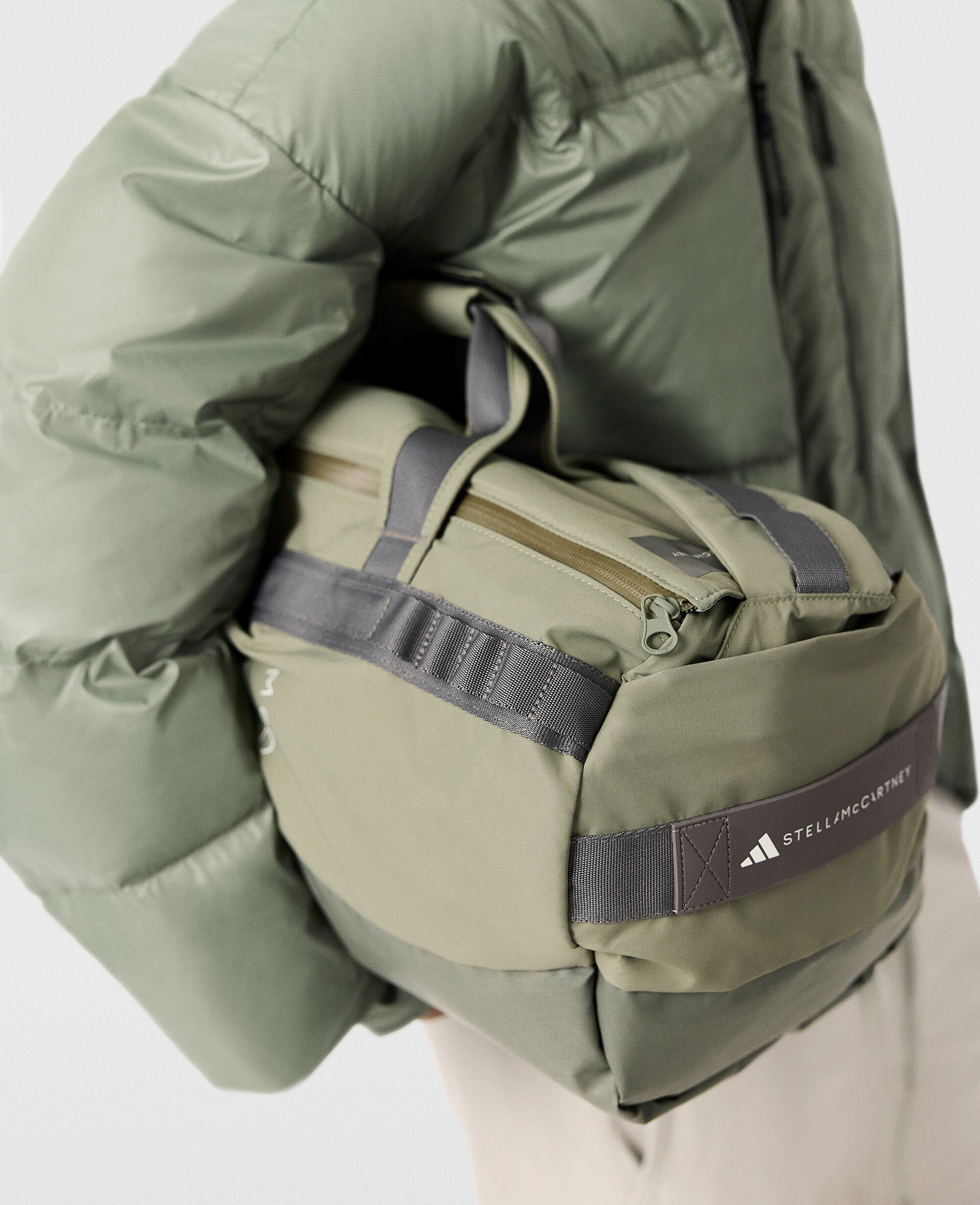 Women Green Logo 24/7 Bag | Stella McCartney US
