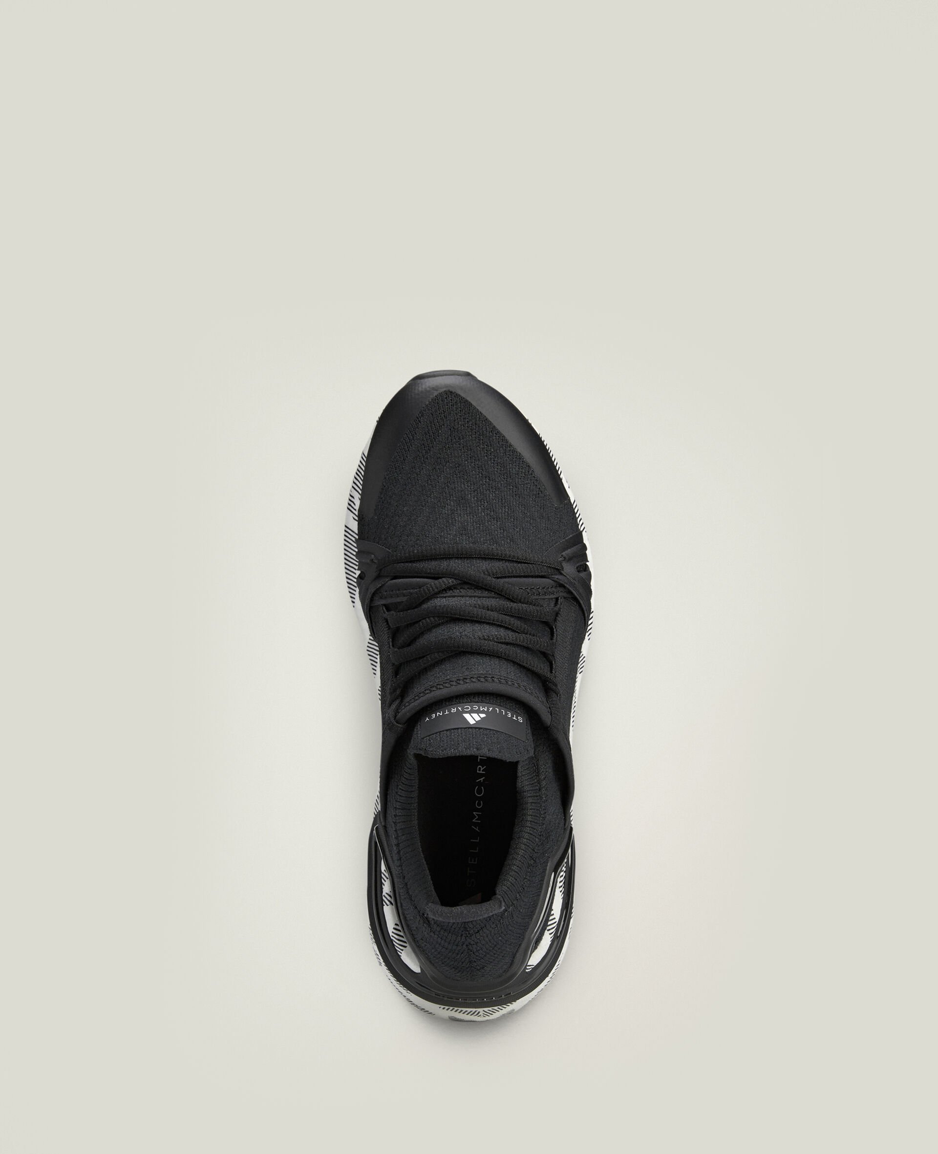 UltraBOOST DNA Running Trainers-Black-large image number 4