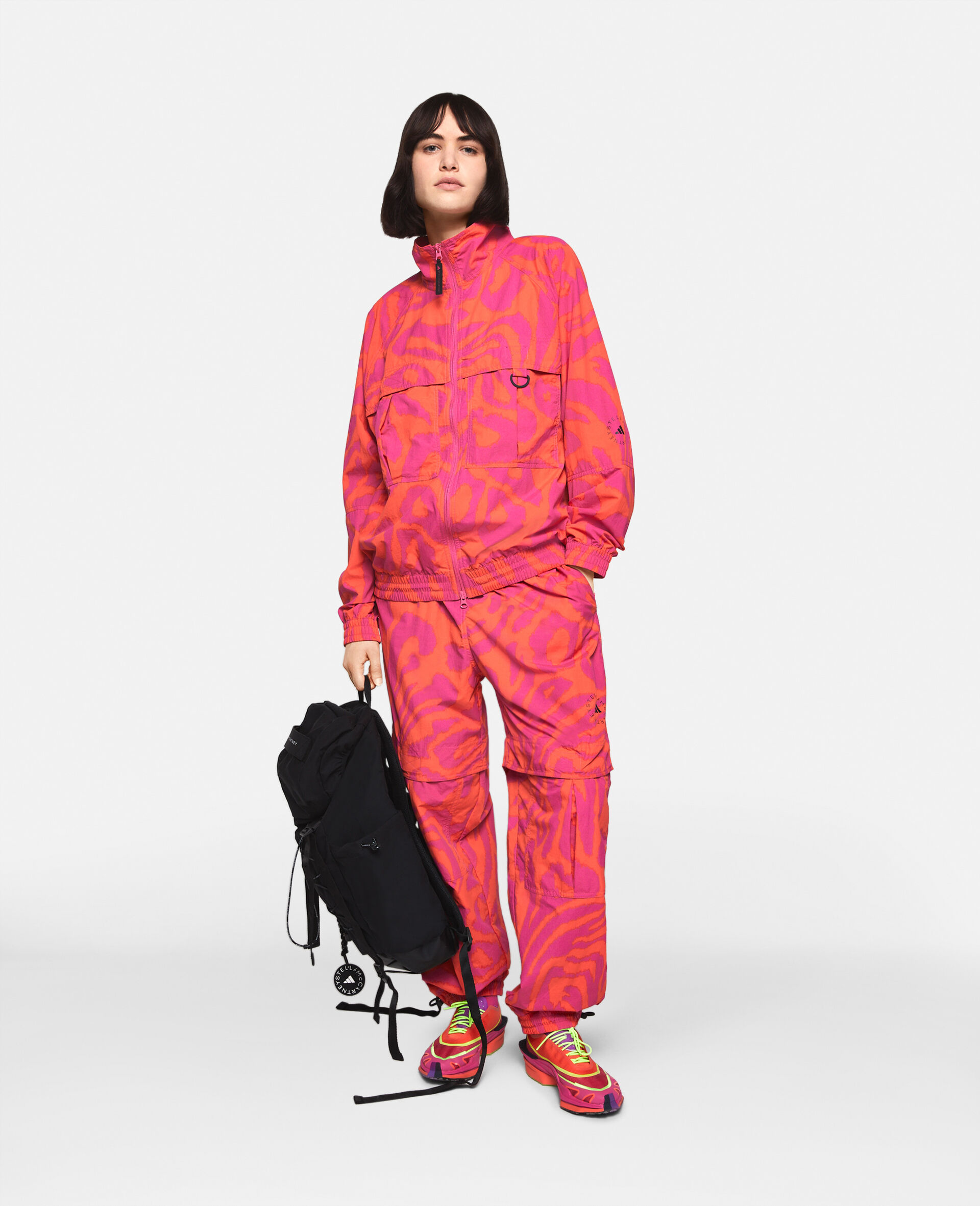 TrueCasuals豹纹梭织运动夹克-Multicolored-model