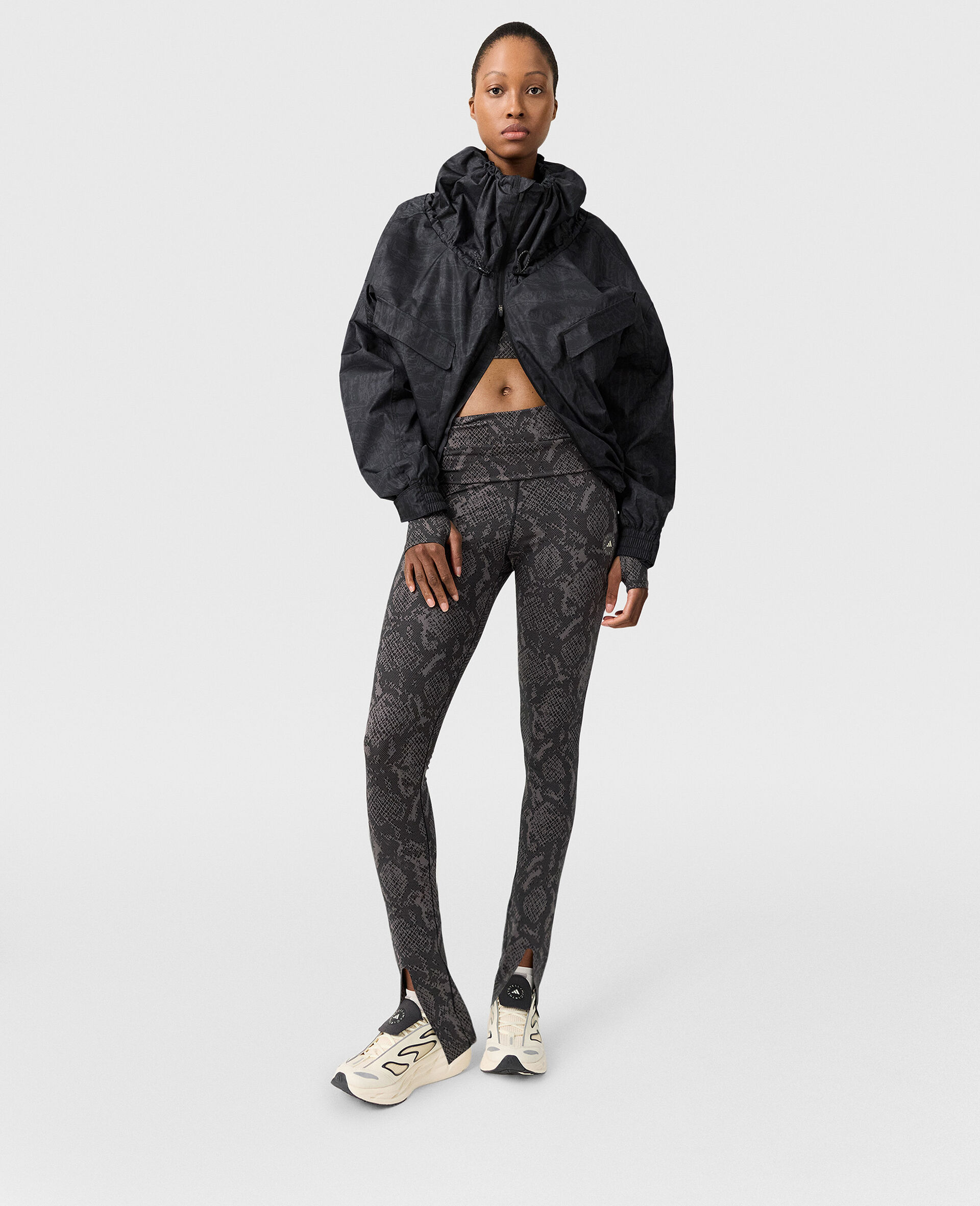 Roll-Top Split-Cuff Graphic Print Leggings-Brown-model