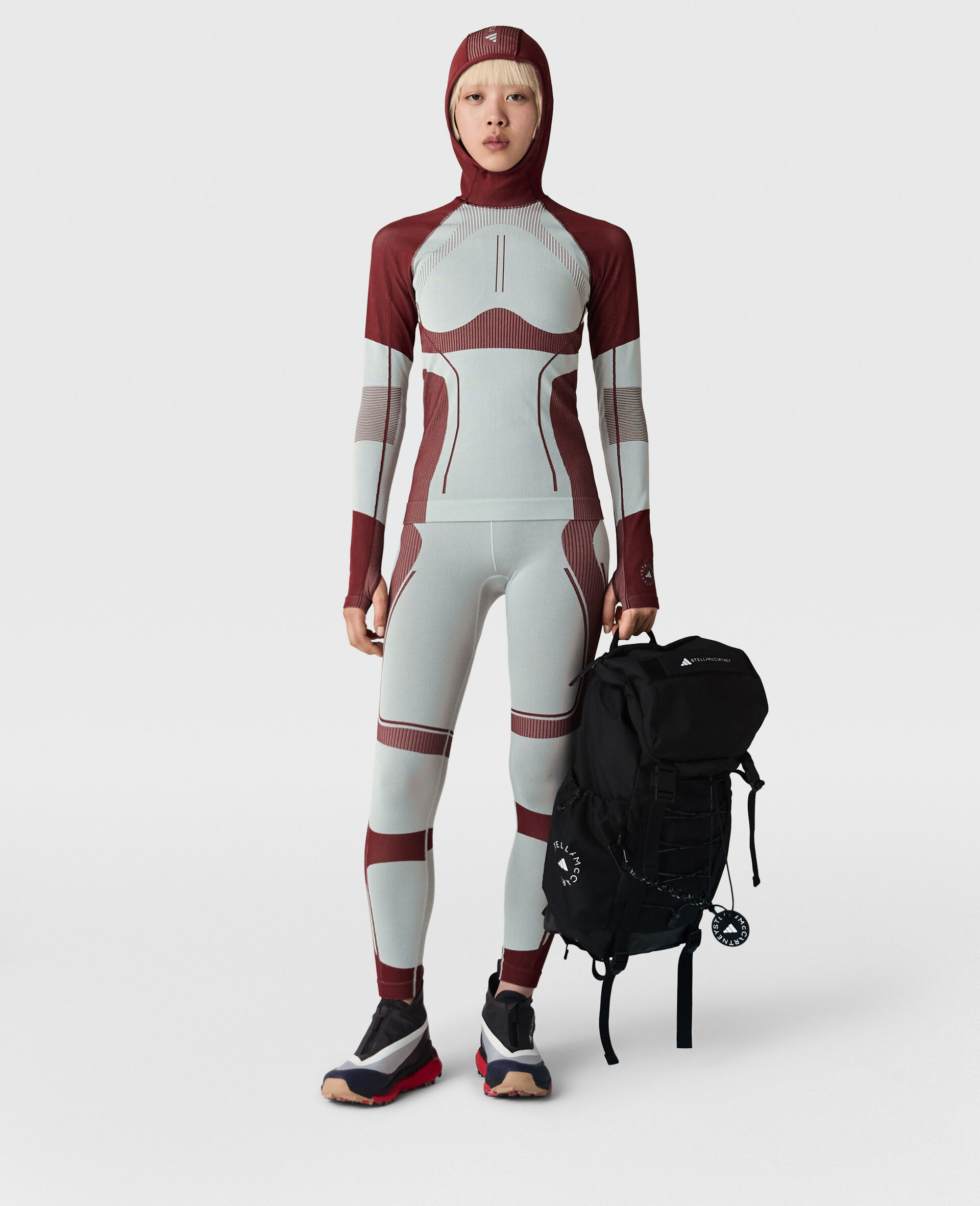 TrueNature Seamless Leggings -Red-model