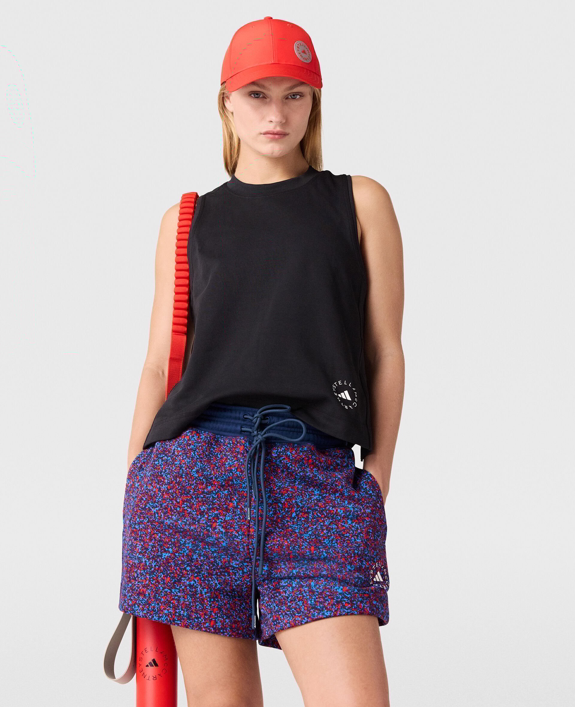 Logo Classic Tank Top-Black-model
