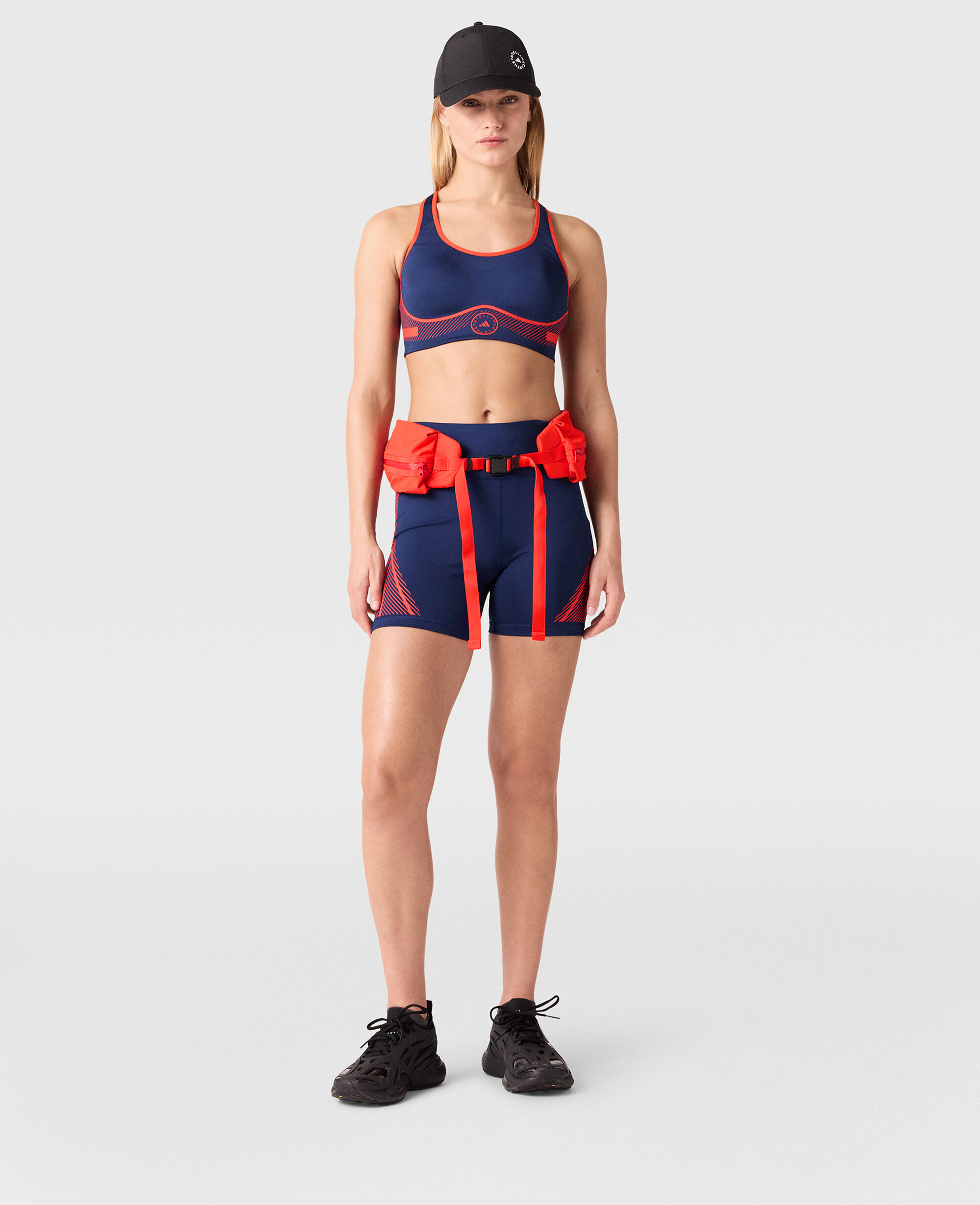 ADIDAS トゥルーペース ランニング ショート レギンス Women ネイビー トゥルーペース ランニングショートパンツ