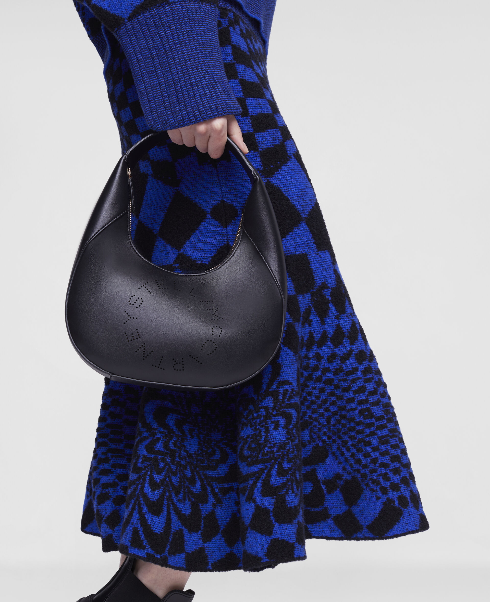 Logo Shoulder Bag-Black-large image number 4