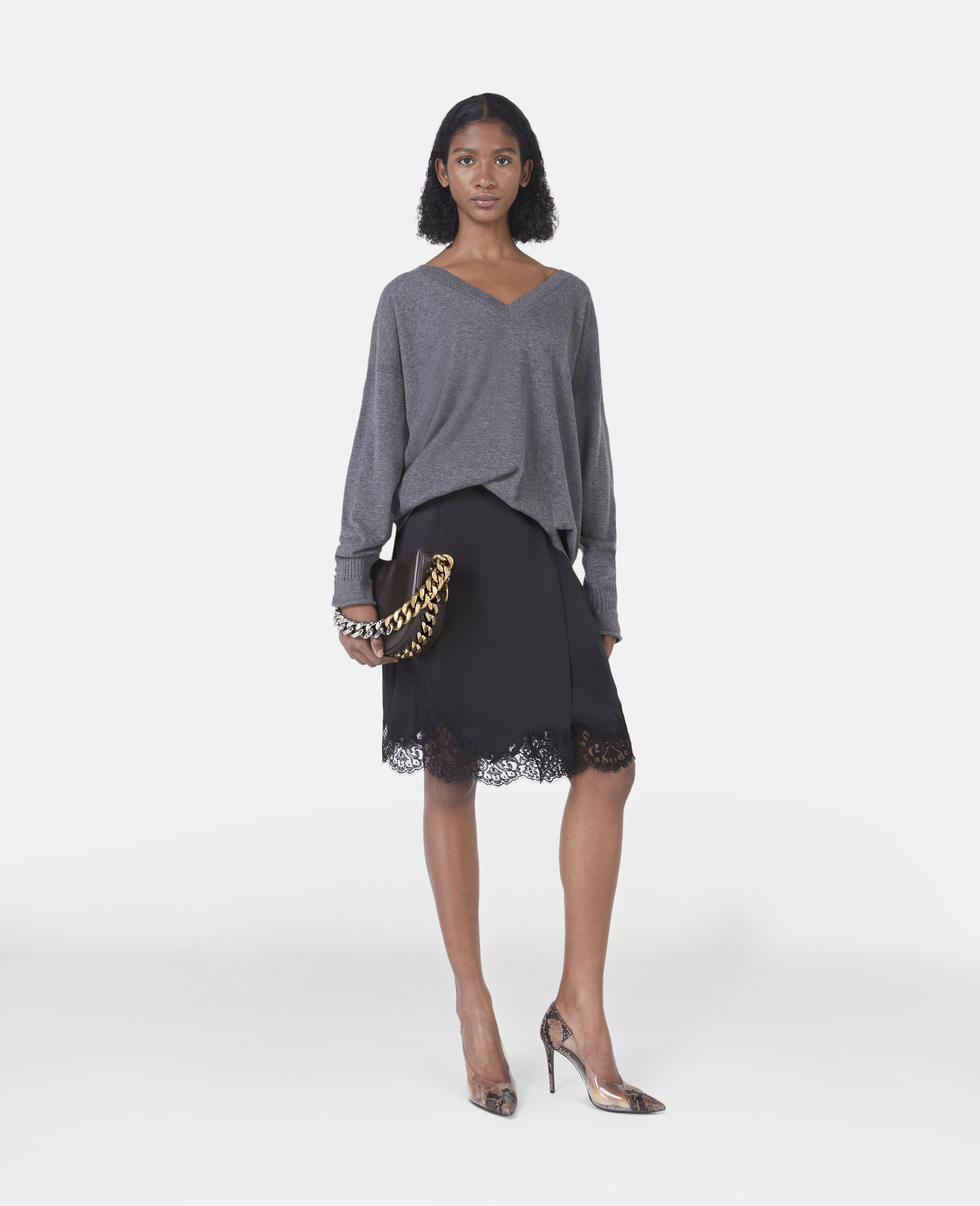 Stella Iconics Pullover mit V Ausschnitt-Grau-model