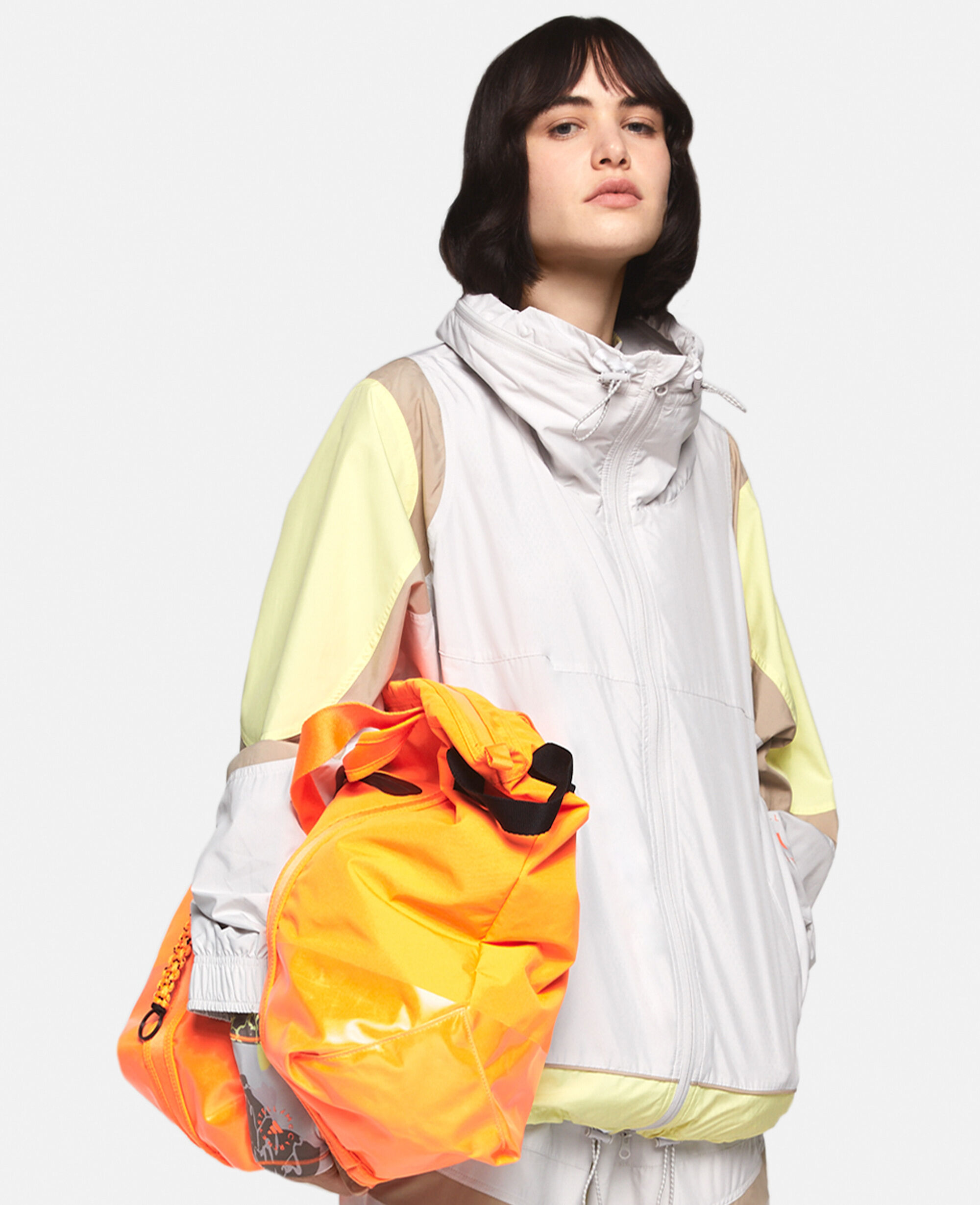 Stella mccartney 2025 adidas outlet online
