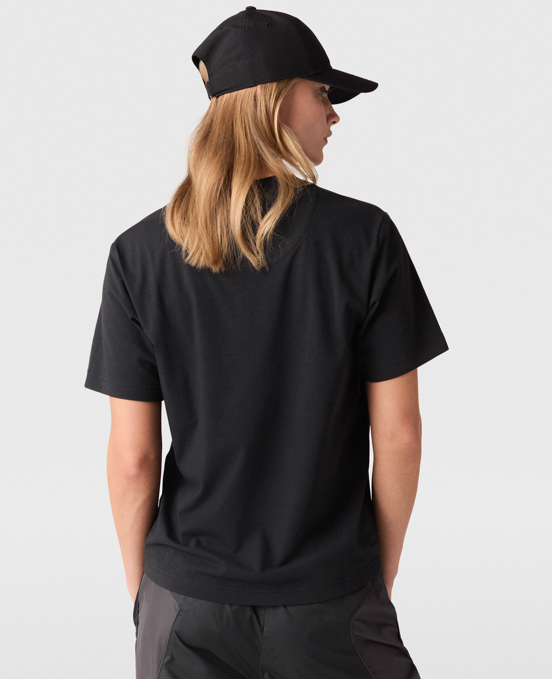 Logo Classic T-Shirt-Black-large image number 3