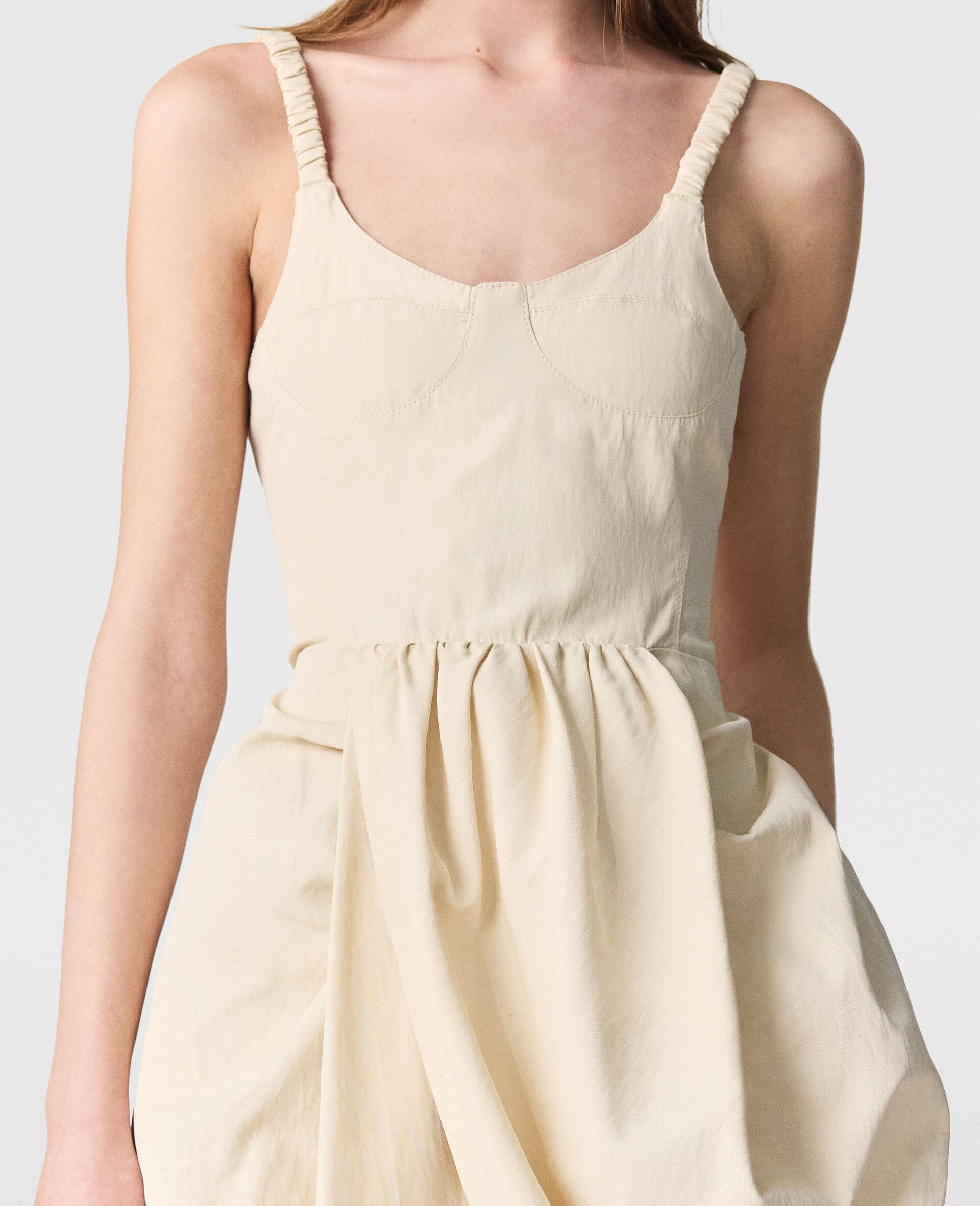 Robe midi a jupe plissee avec lanieres froncees-Beige-large image number 3