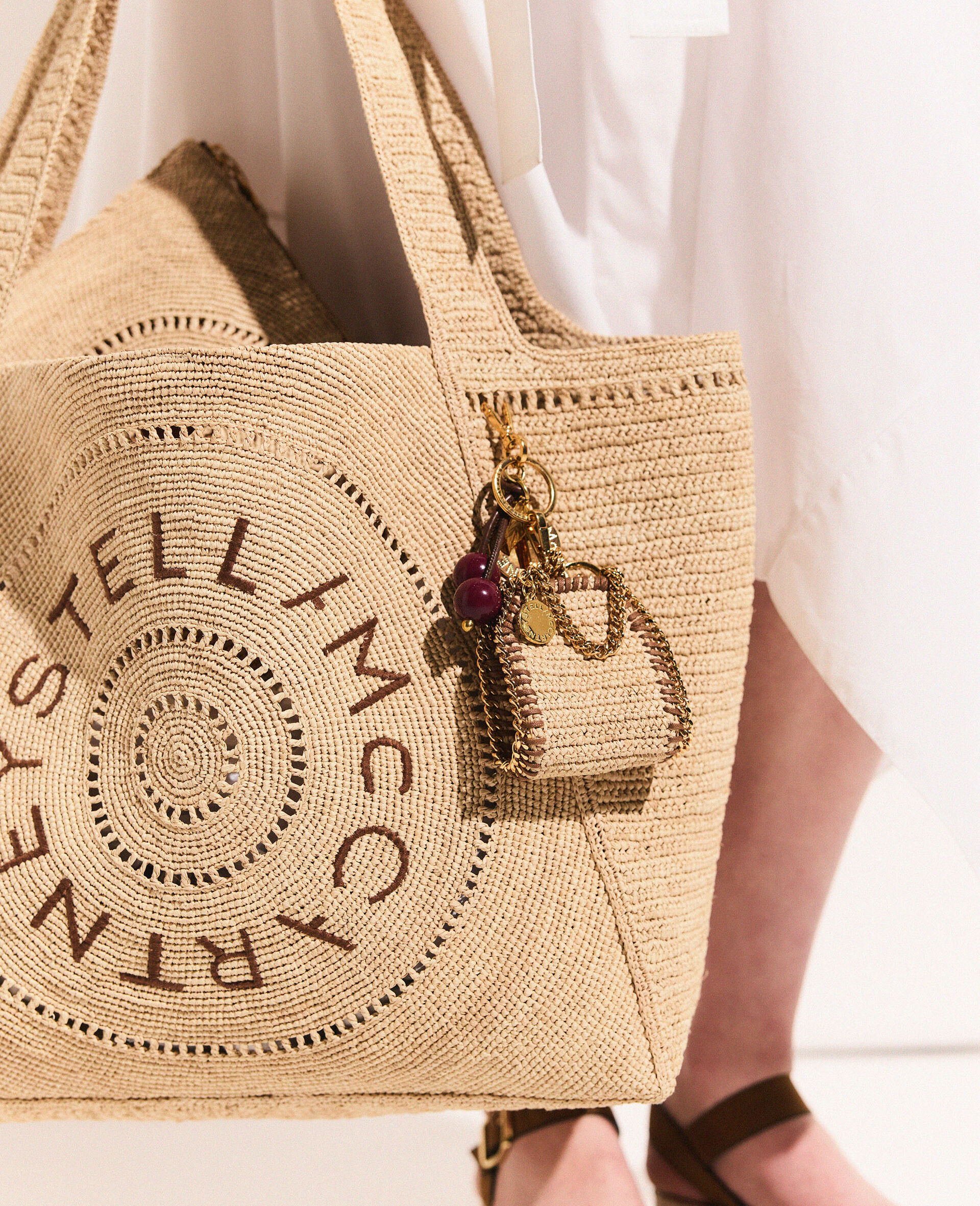 Falabella Raffia AirPods Case Keyring-Beige-large image number 5