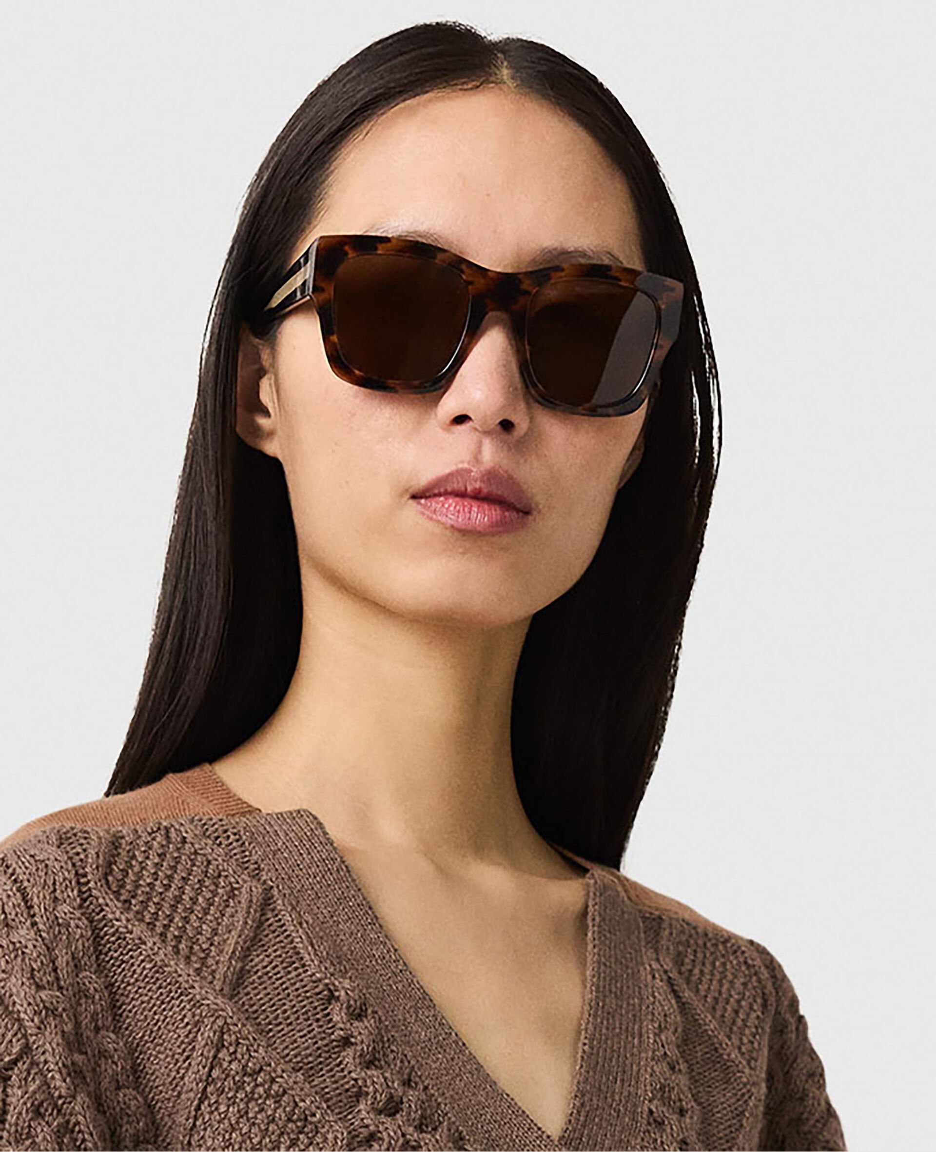 Logo Square Sunglasses-Brown-model